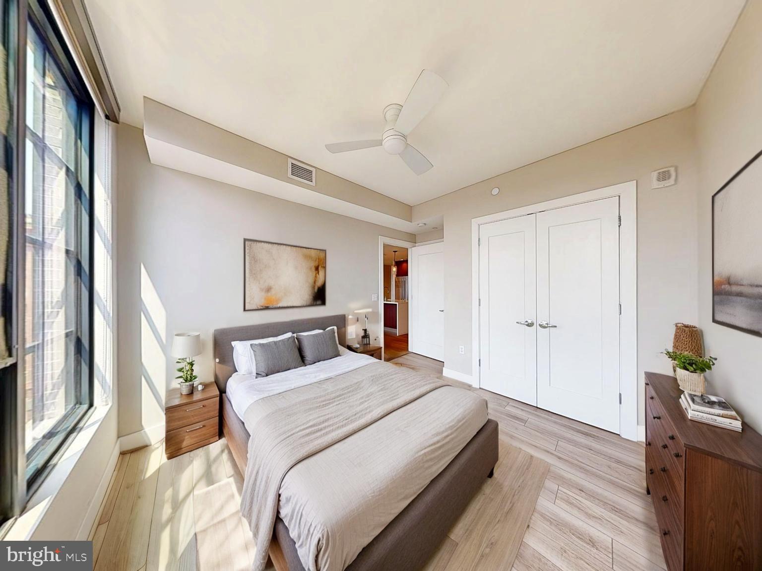 PIKE AND ROSE - Residential