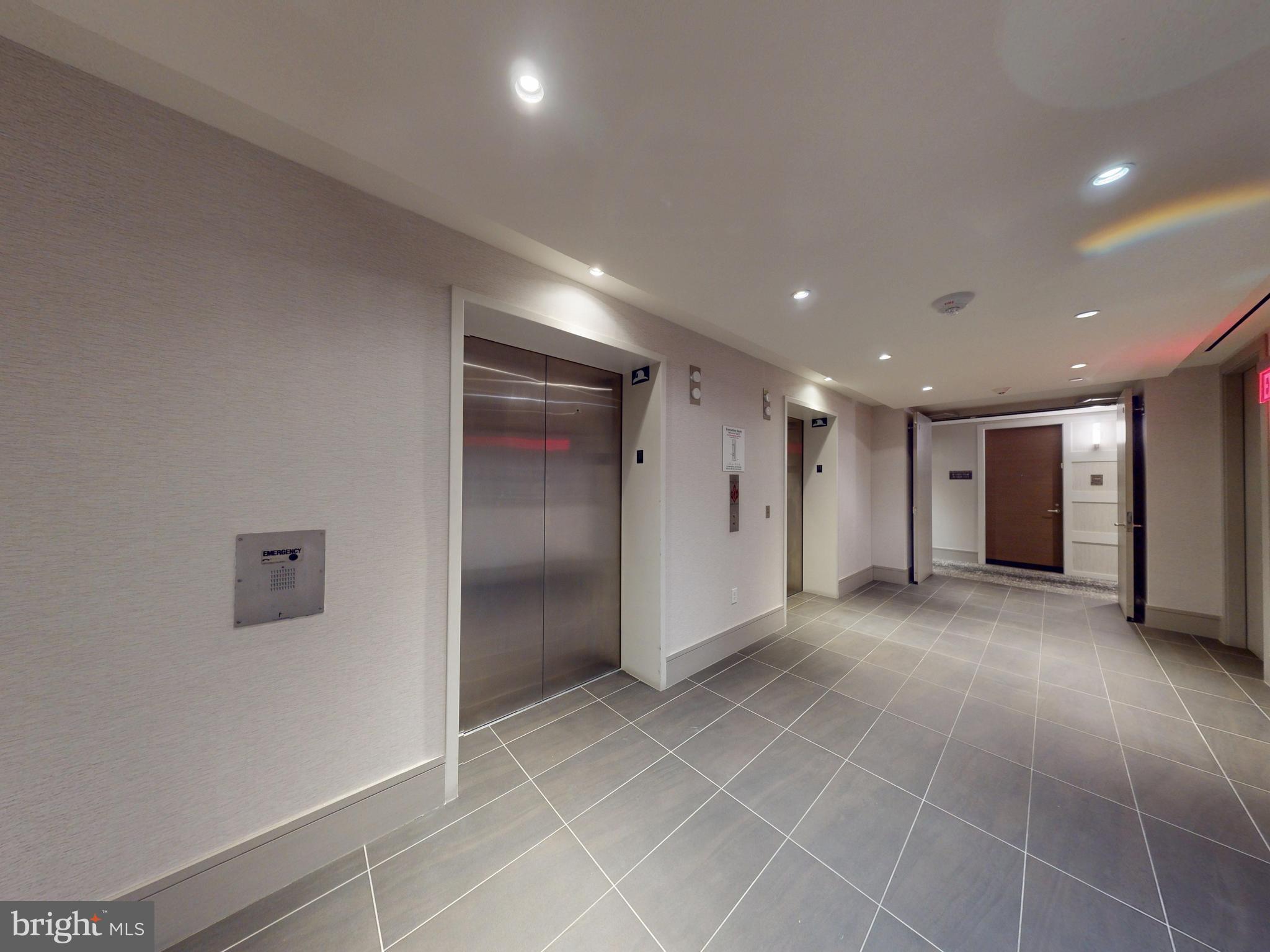 PIKE AND ROSE - Residential