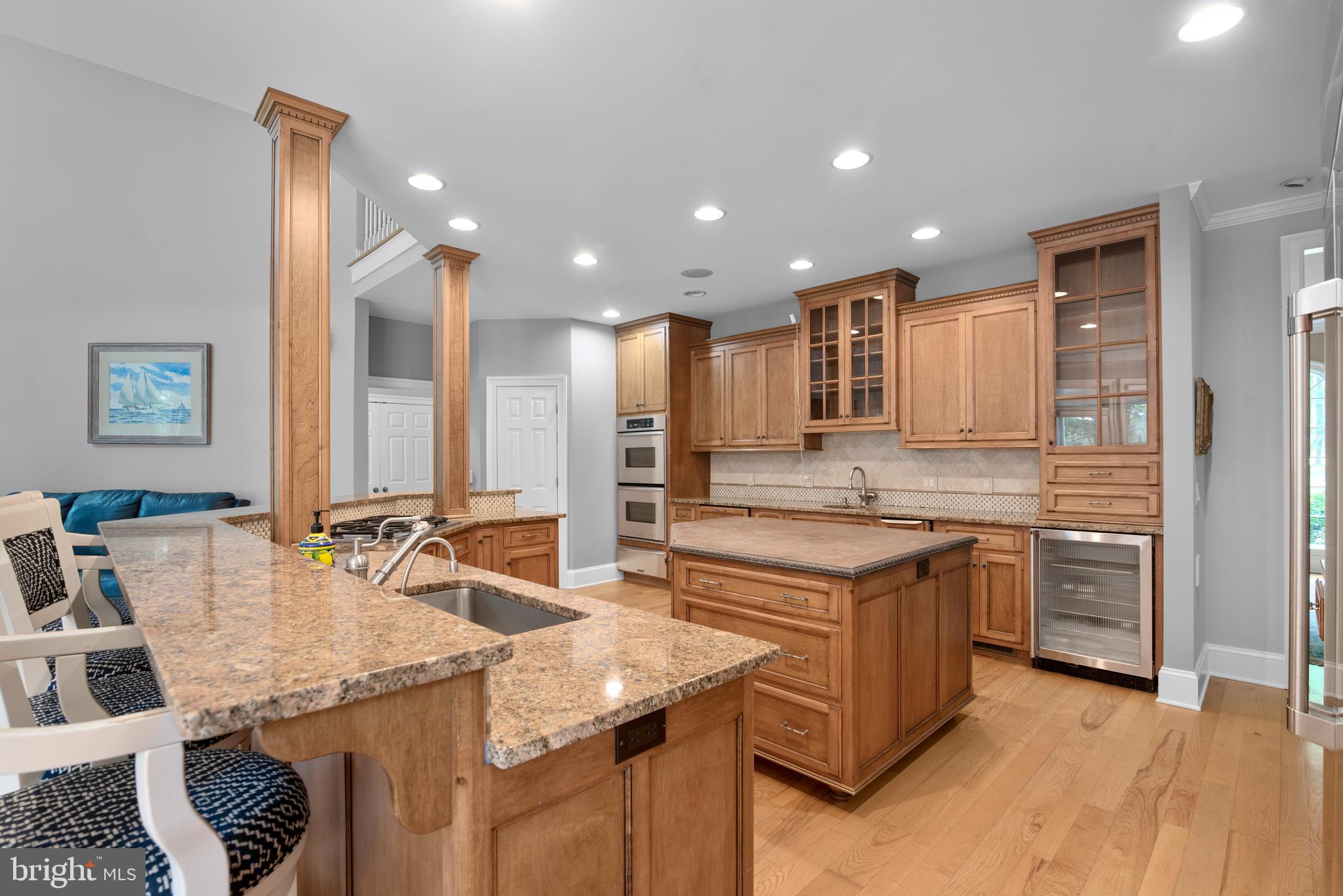 BAILEYS NECK - Residential