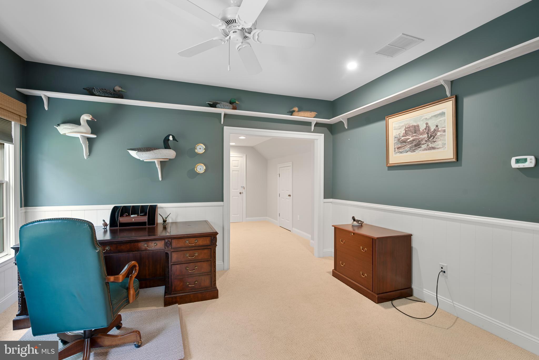 BAILEYS NECK - Residential