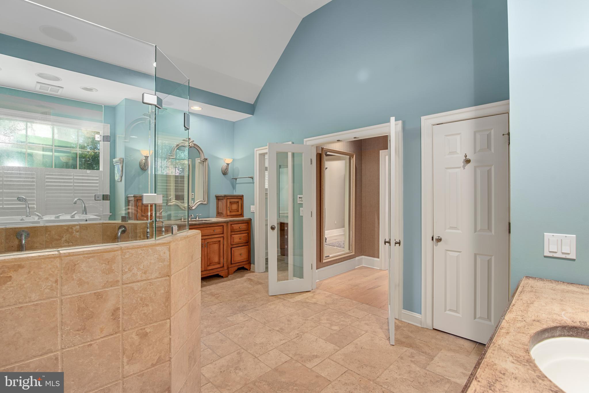 BAILEYS NECK - Residential