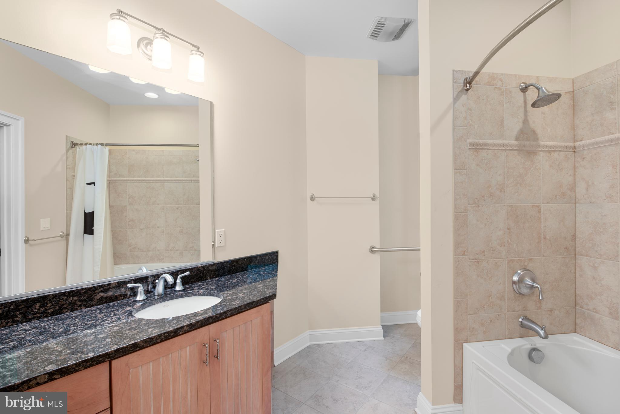 BAILEYS NECK - Residential