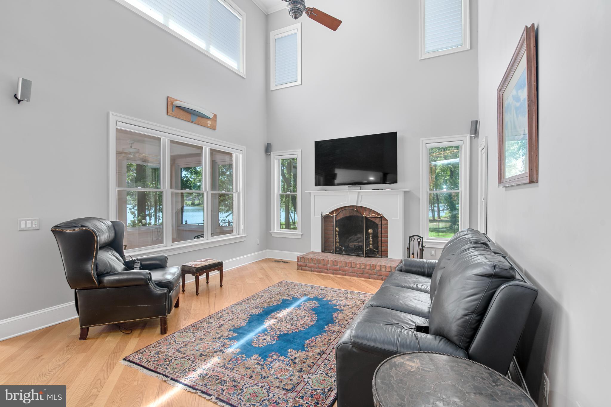 BAILEYS NECK - Residential