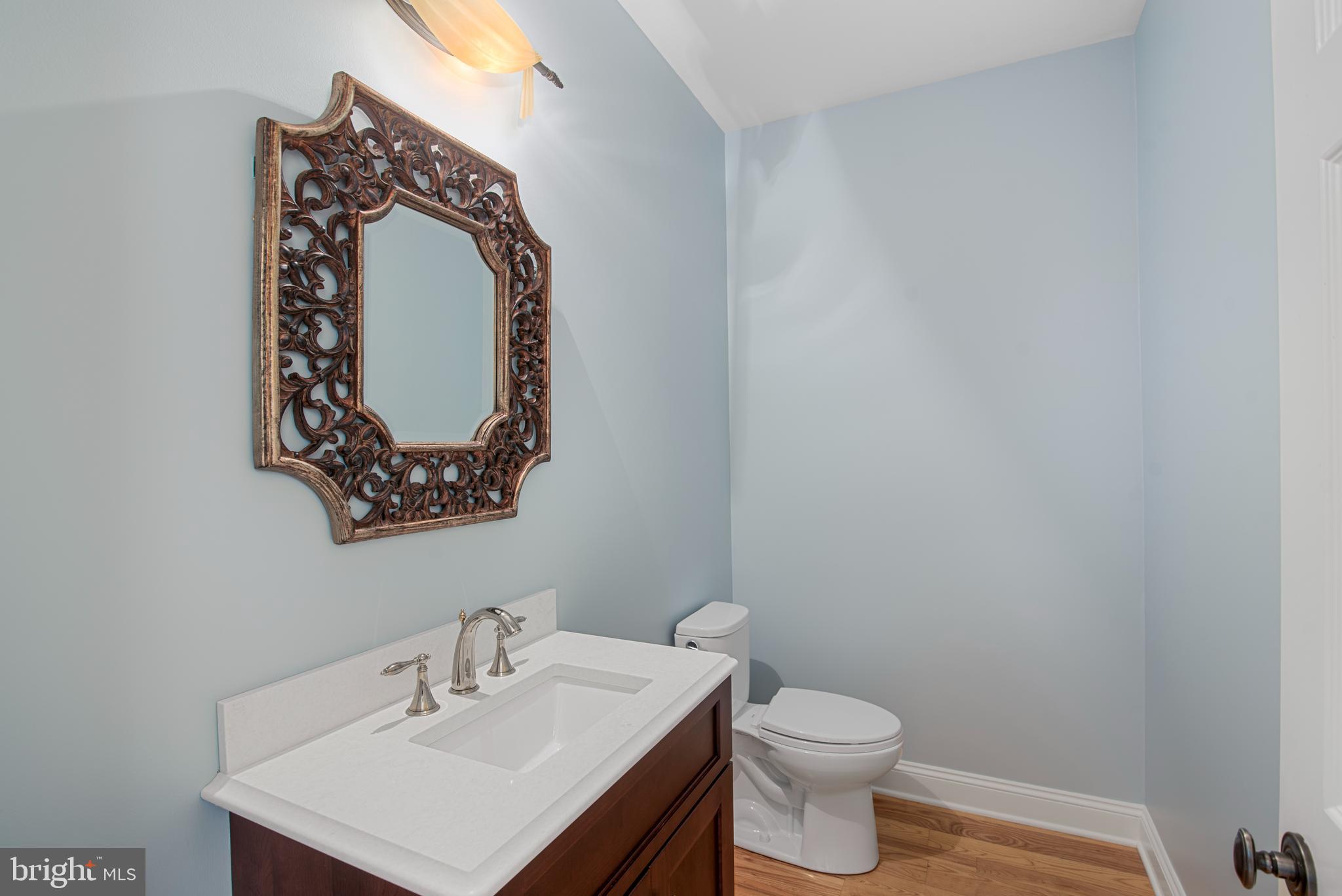 BAILEYS NECK - Residential