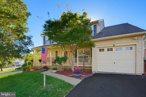 Photo of 5957 Reaves Lane, WOODBRIDGE, VA 22193 (MLS # VAPW2132958)