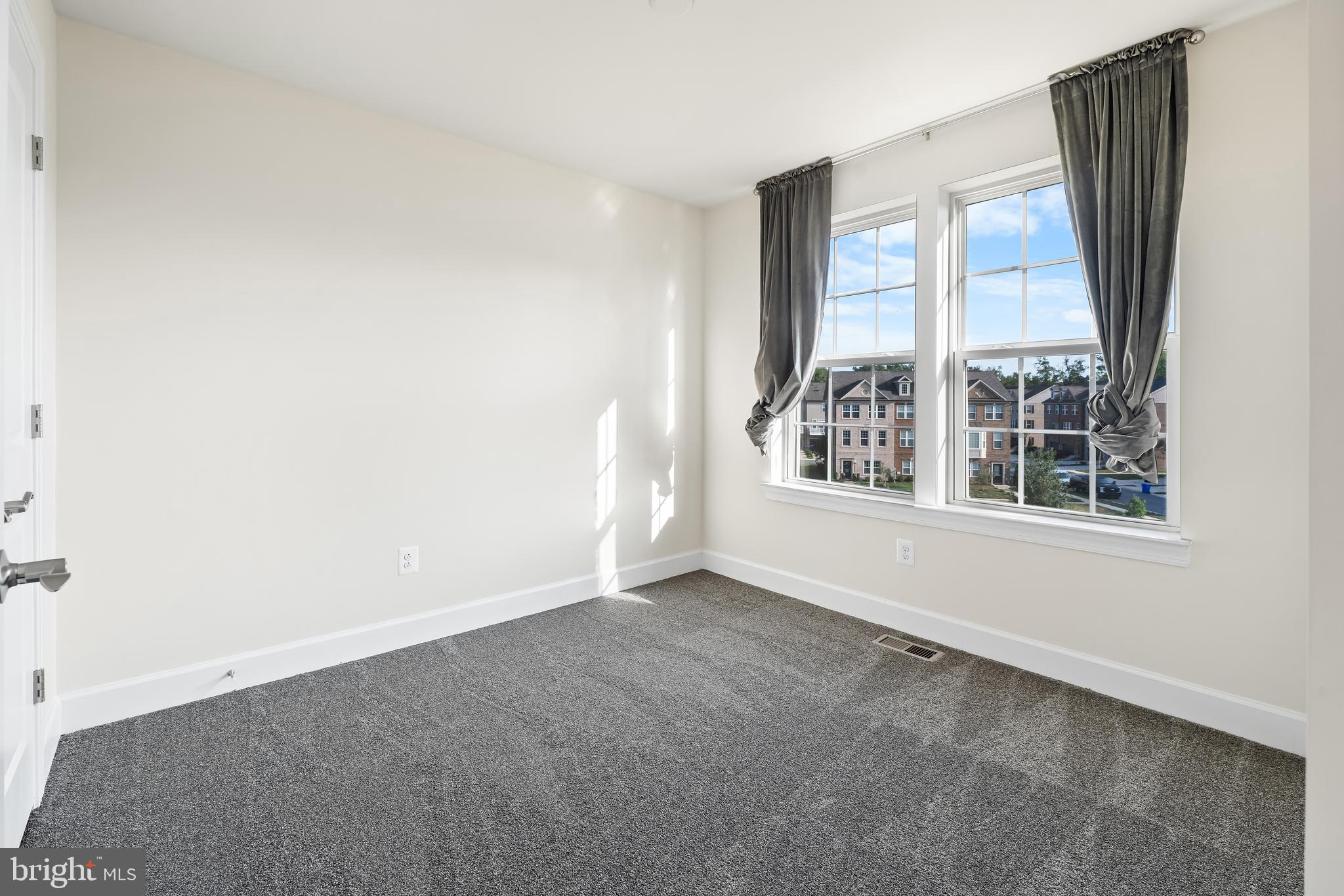 HAMILTON PARK - Residential Lease