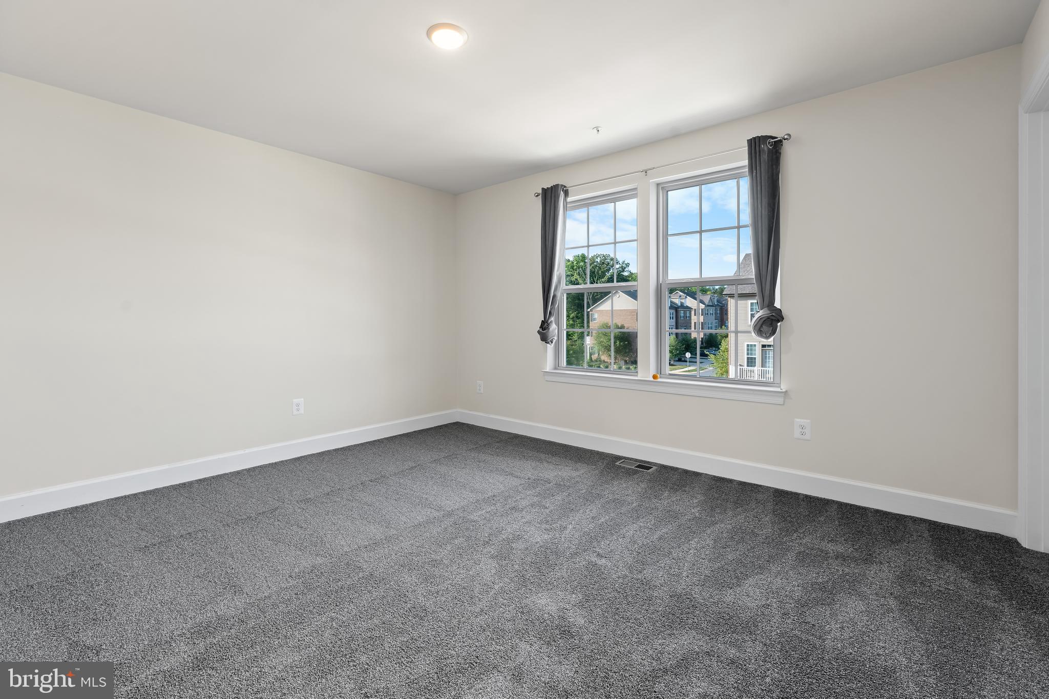 HAMILTON PARK - Residential Lease