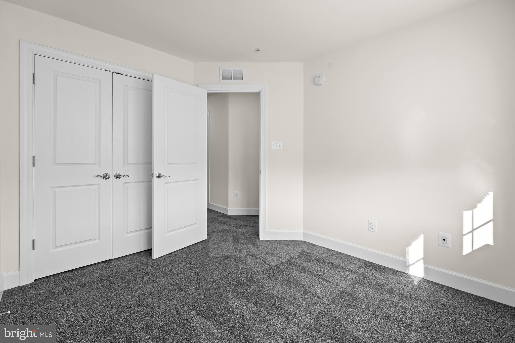 HAMILTON PARK - Residential Lease