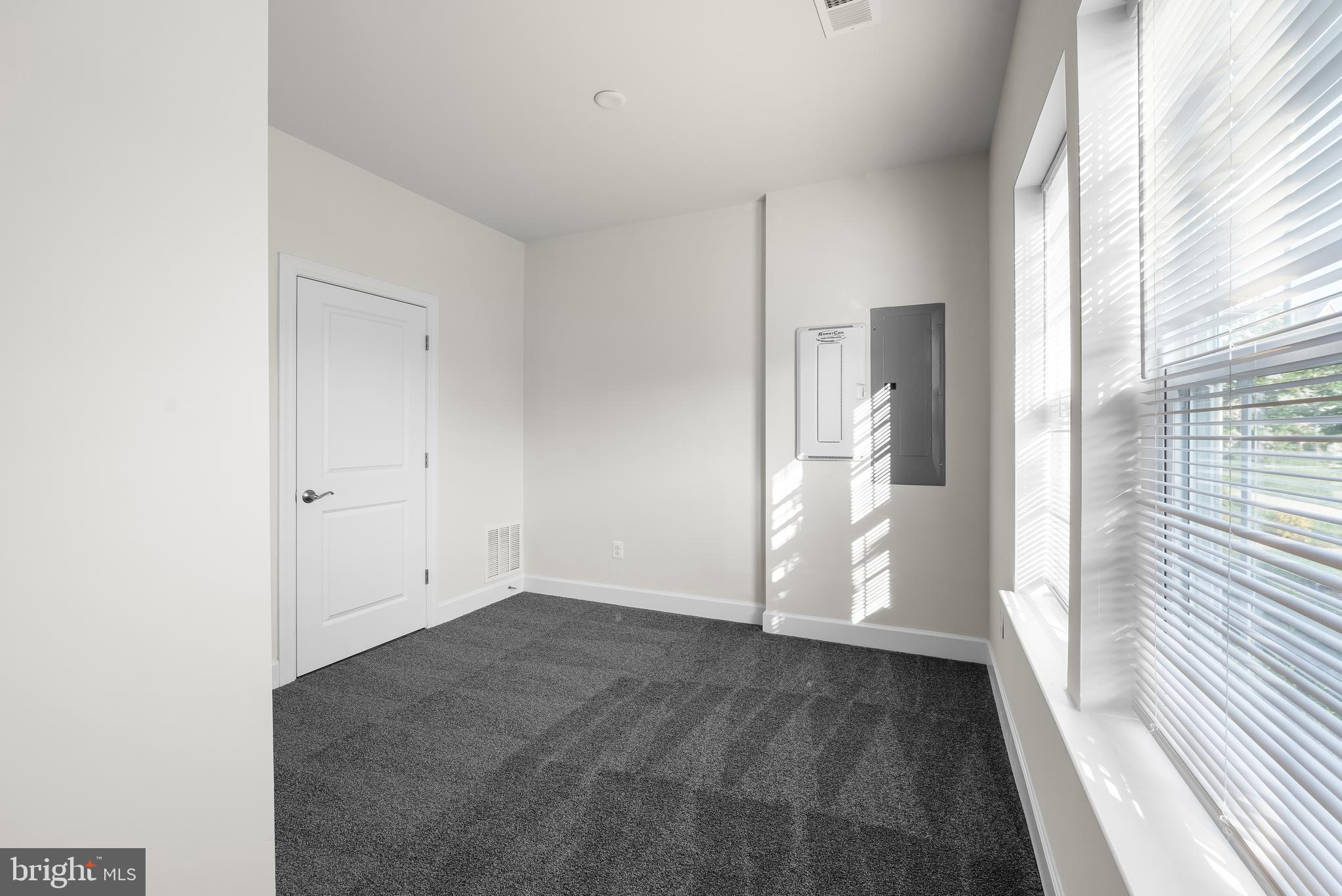 HAMILTON PARK - Residential Lease