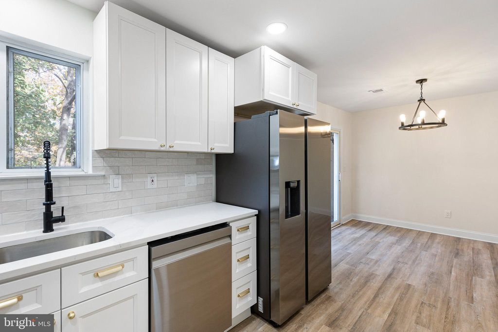 Photo of 113 E Plover Drive, NEWARK, DE 19702 (MLS # DENC2092186)