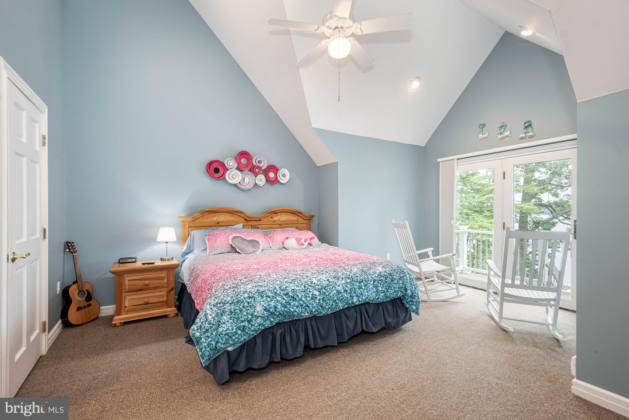 MEADOW MOUNTAIN - Residential