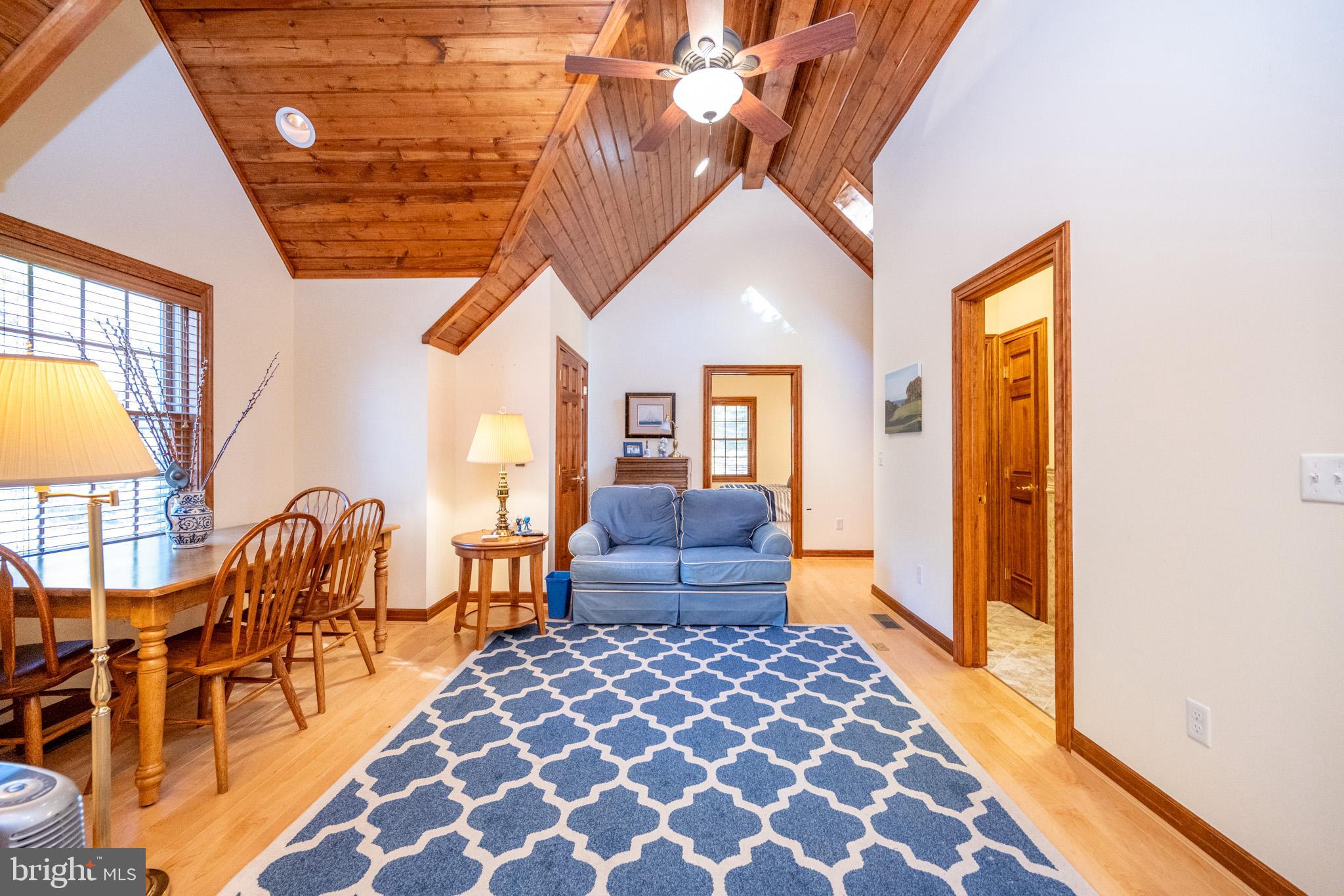 MEADOW MOUNTAIN - Residential