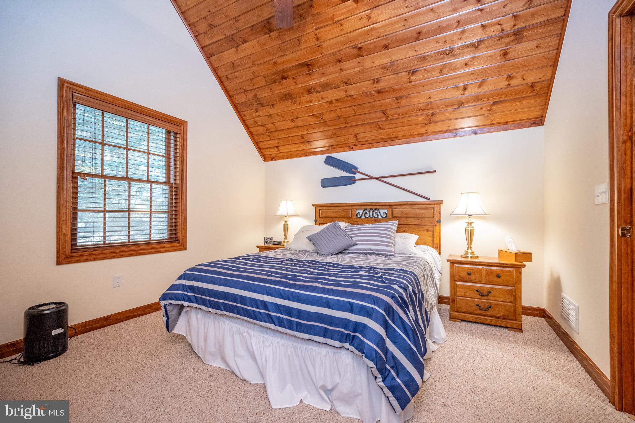 MEADOW MOUNTAIN - Residential