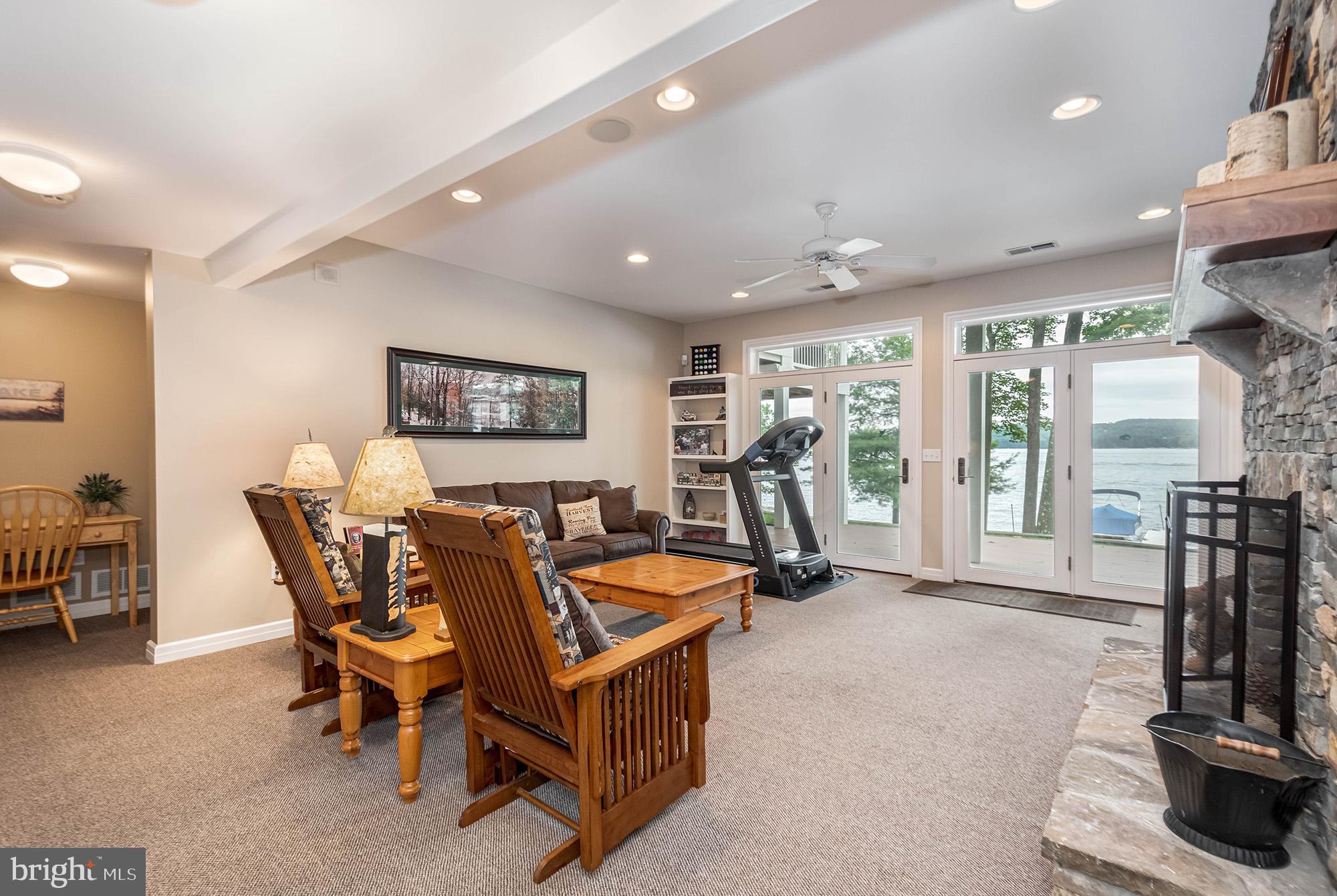 MEADOW MOUNTAIN - Residential