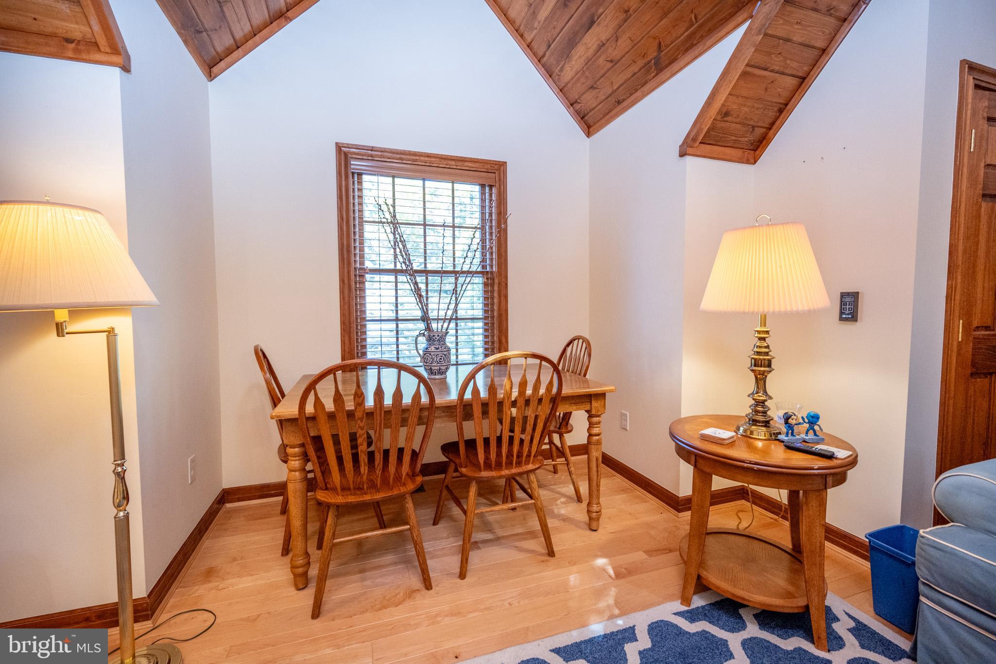 MEADOW MOUNTAIN - Residential