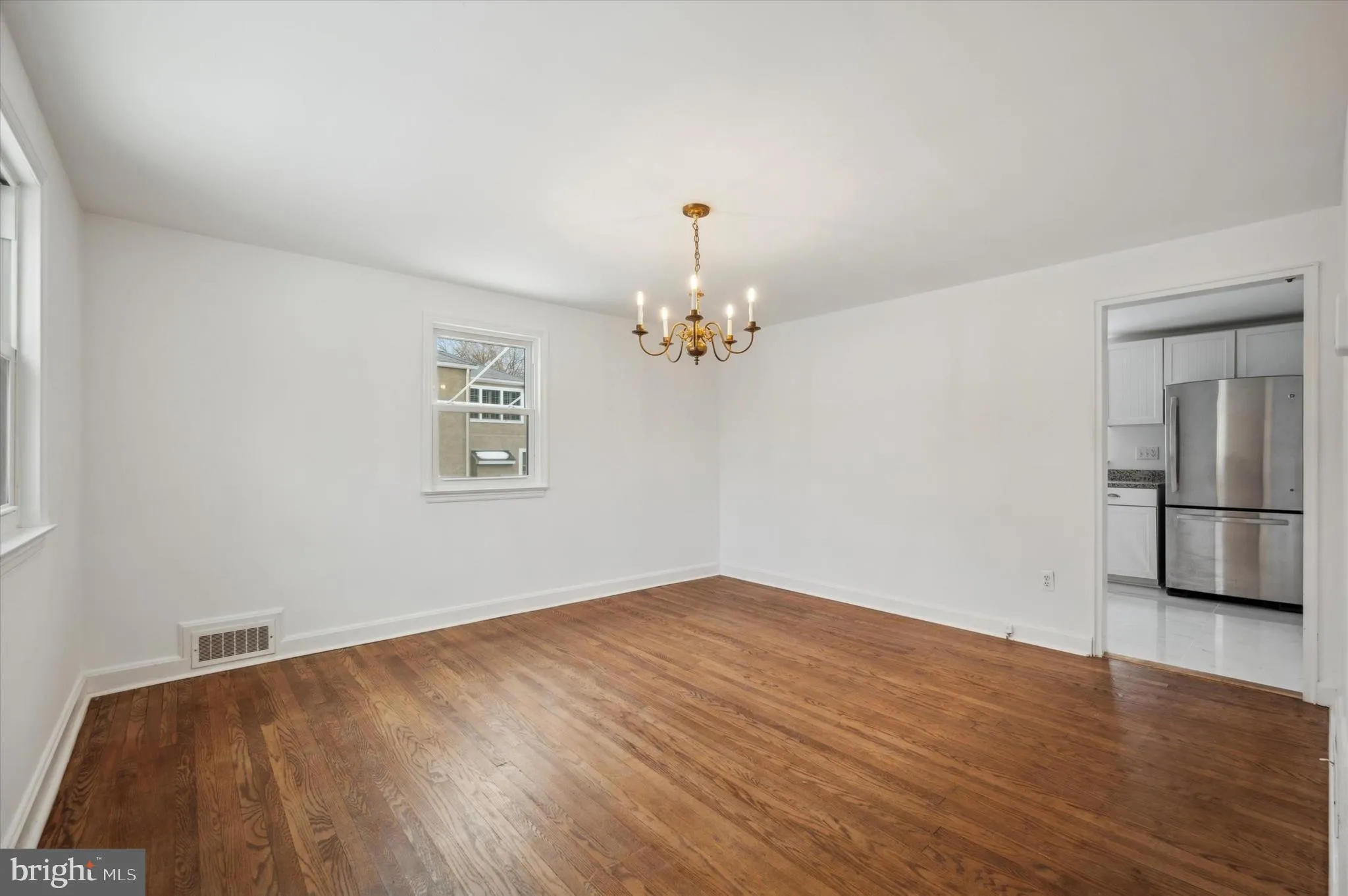 Wayne, Pennsylvania 19087, United States, 3 Bedrooms Bedrooms, ,3 BathroomsBathrooms,Residential,Pending,13587