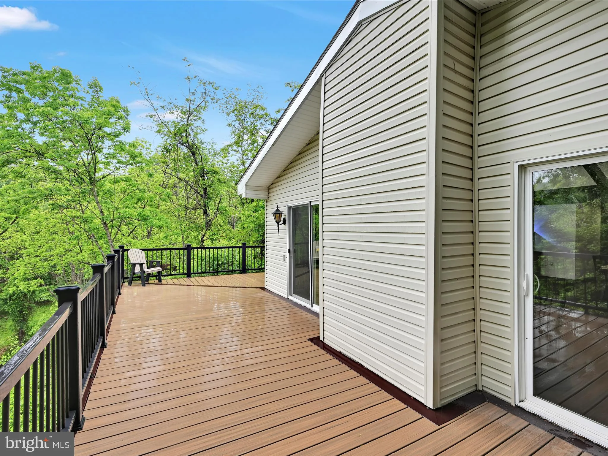 Auburn, Pennsylvania 17922, United States, 4 Bedrooms Bedrooms, ,4 BathroomsBathrooms,Residential,Active,141412