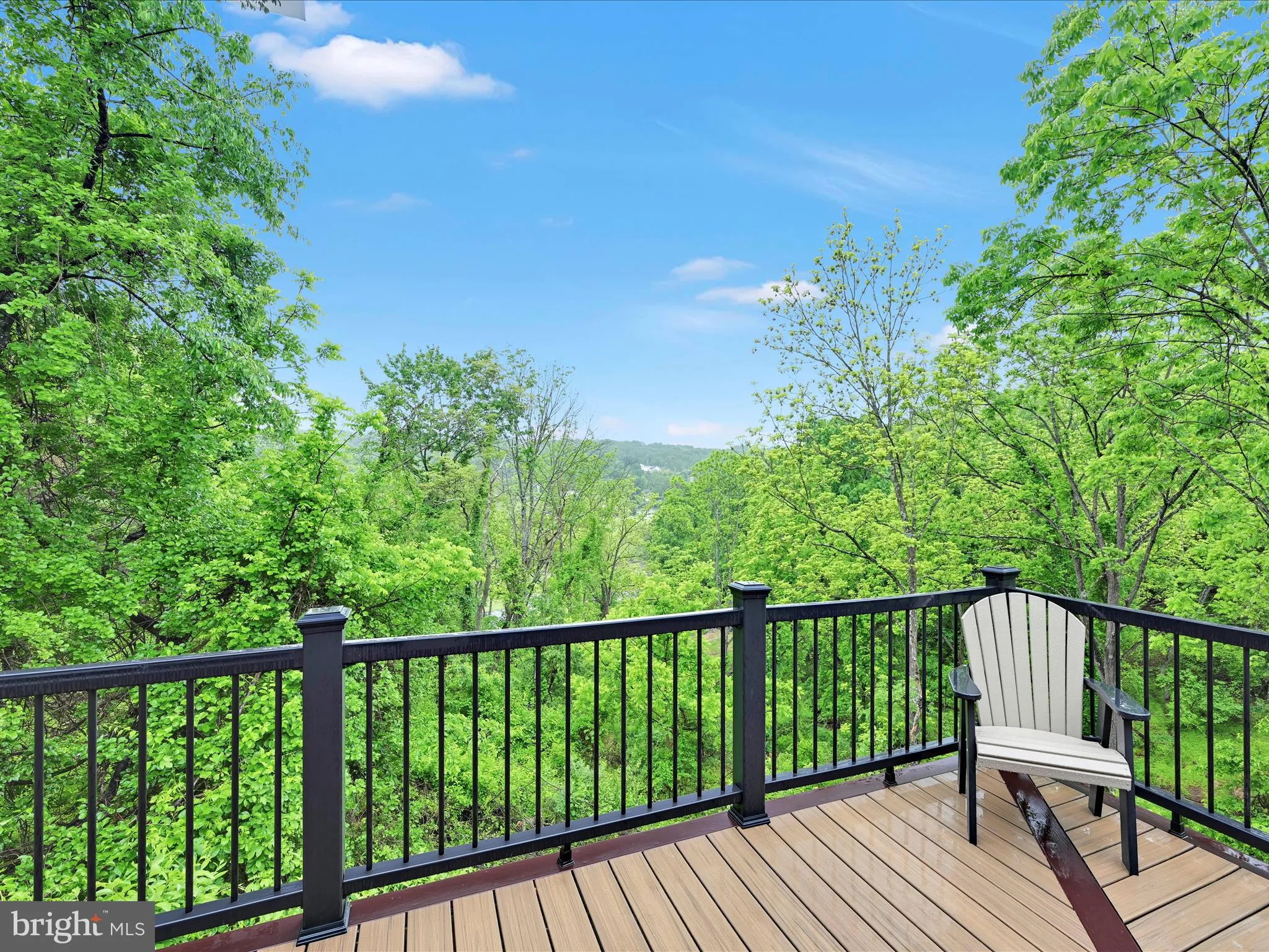 Auburn, Pennsylvania 17922, United States, 4 Bedrooms Bedrooms, ,4 BathroomsBathrooms,Residential,Active,141412