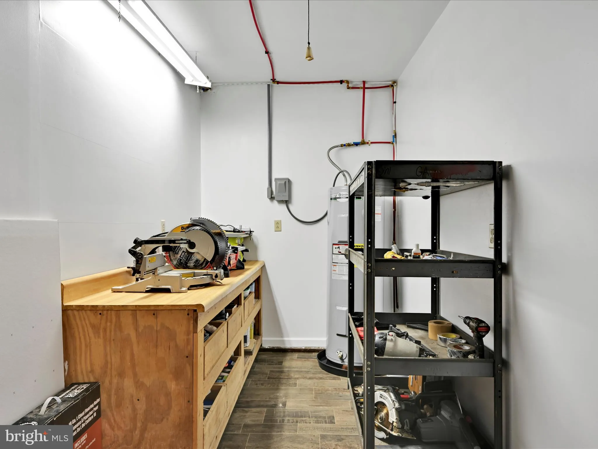 Auburn, Pennsylvania 17922, United States, 4 Bedrooms Bedrooms, ,4 BathroomsBathrooms,Residential,Active,141412