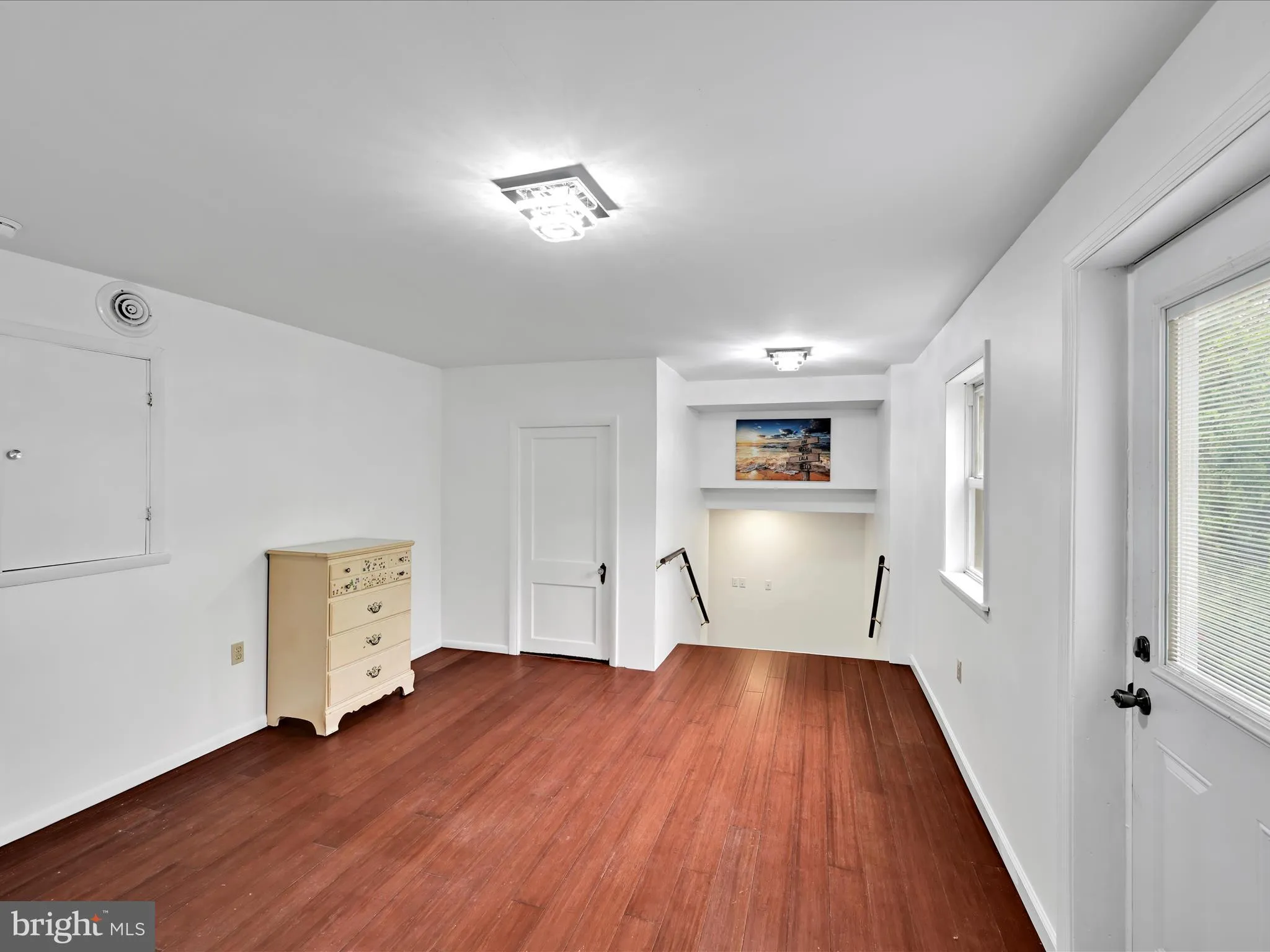 Auburn, Pennsylvania 17922, United States, 4 Bedrooms Bedrooms, ,4 BathroomsBathrooms,Residential,Active,141412