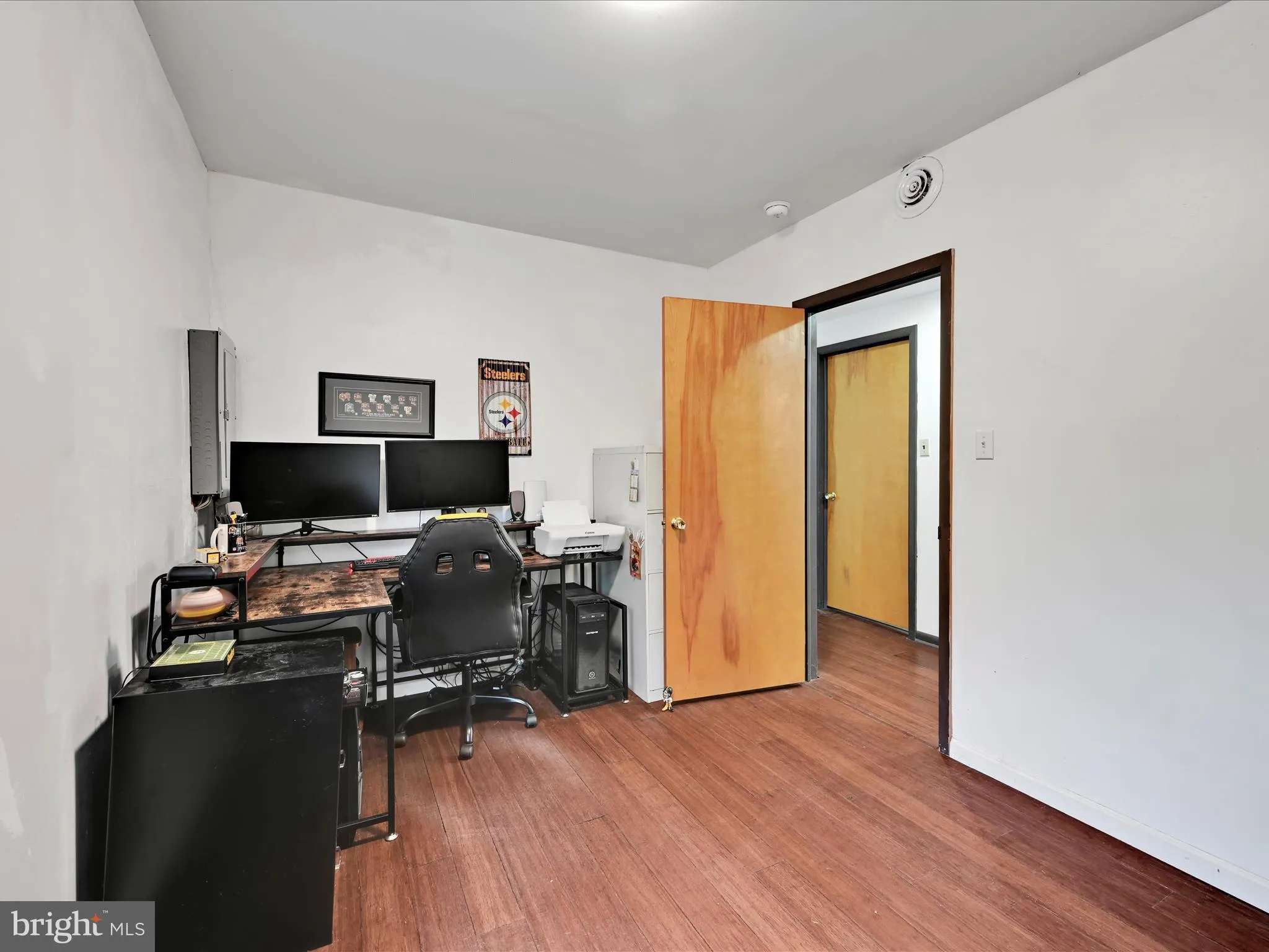 Auburn, Pennsylvania 17922, United States, 4 Bedrooms Bedrooms, ,4 BathroomsBathrooms,Residential,Active,141412