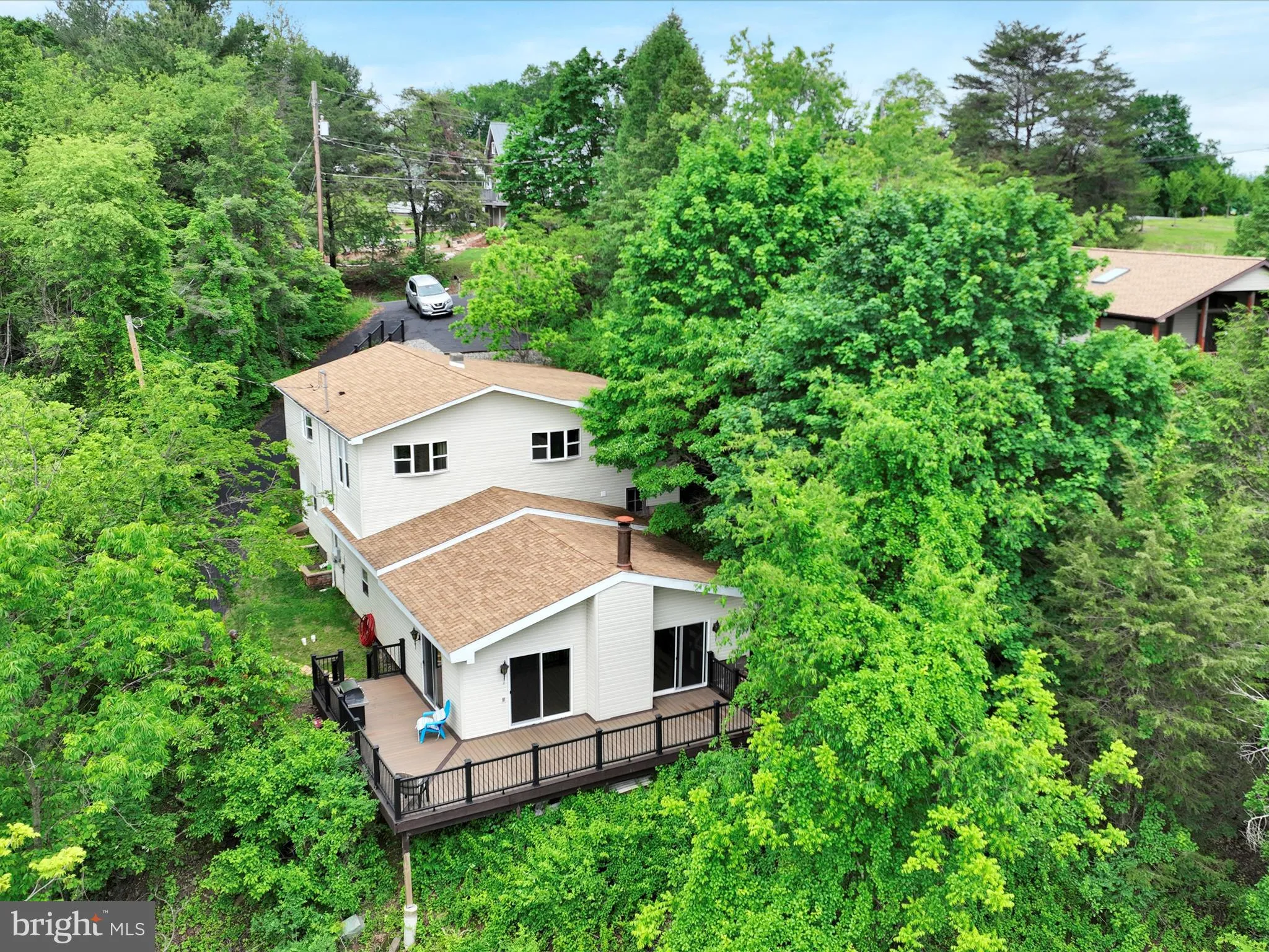 Auburn, Pennsylvania 17922, United States, 4 Bedrooms Bedrooms, ,4 BathroomsBathrooms,Residential,Active,141412