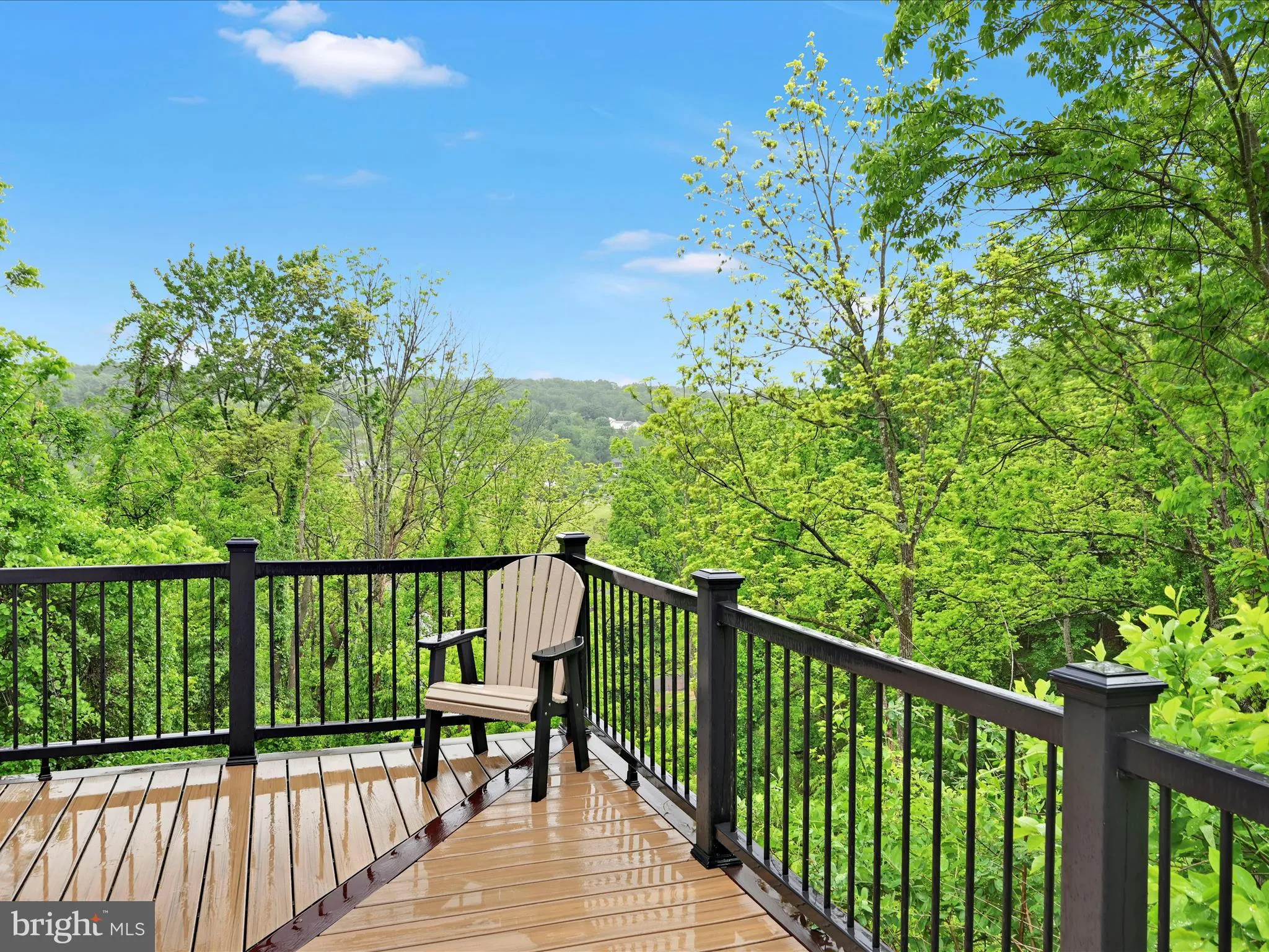 Auburn, Pennsylvania 17922, United States, 4 Bedrooms Bedrooms, ,4 BathroomsBathrooms,Residential,Active,141412