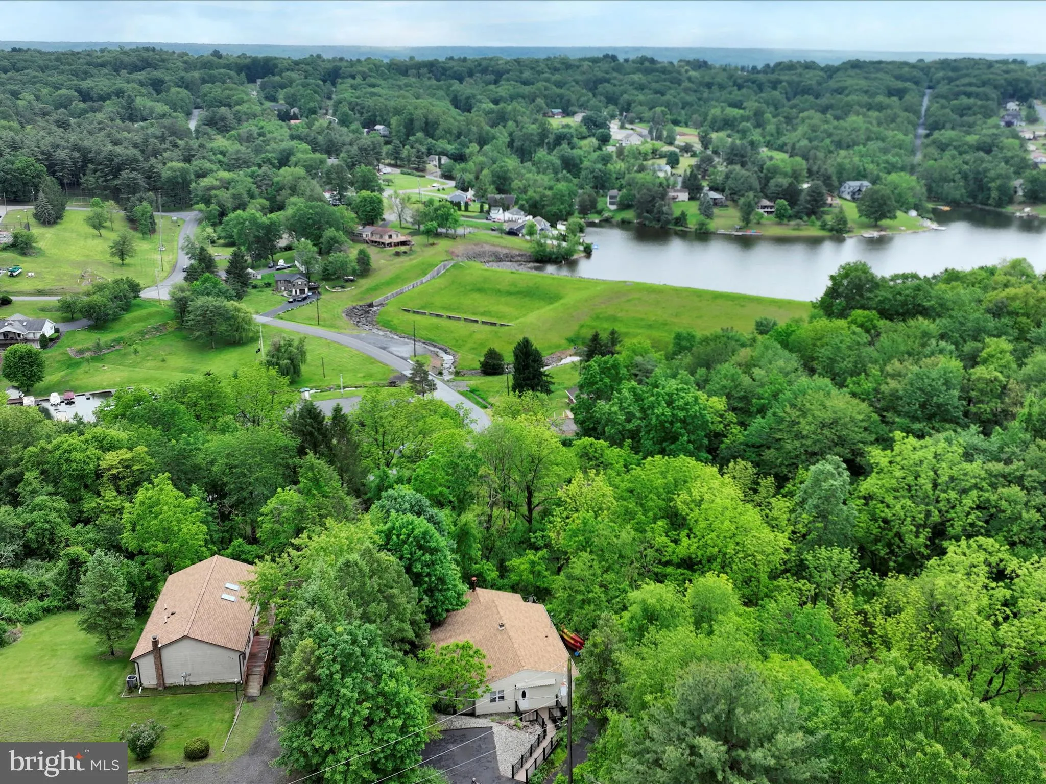 Auburn, Pennsylvania 17922, United States, 4 Bedrooms Bedrooms, ,4 BathroomsBathrooms,Residential,Active,141412