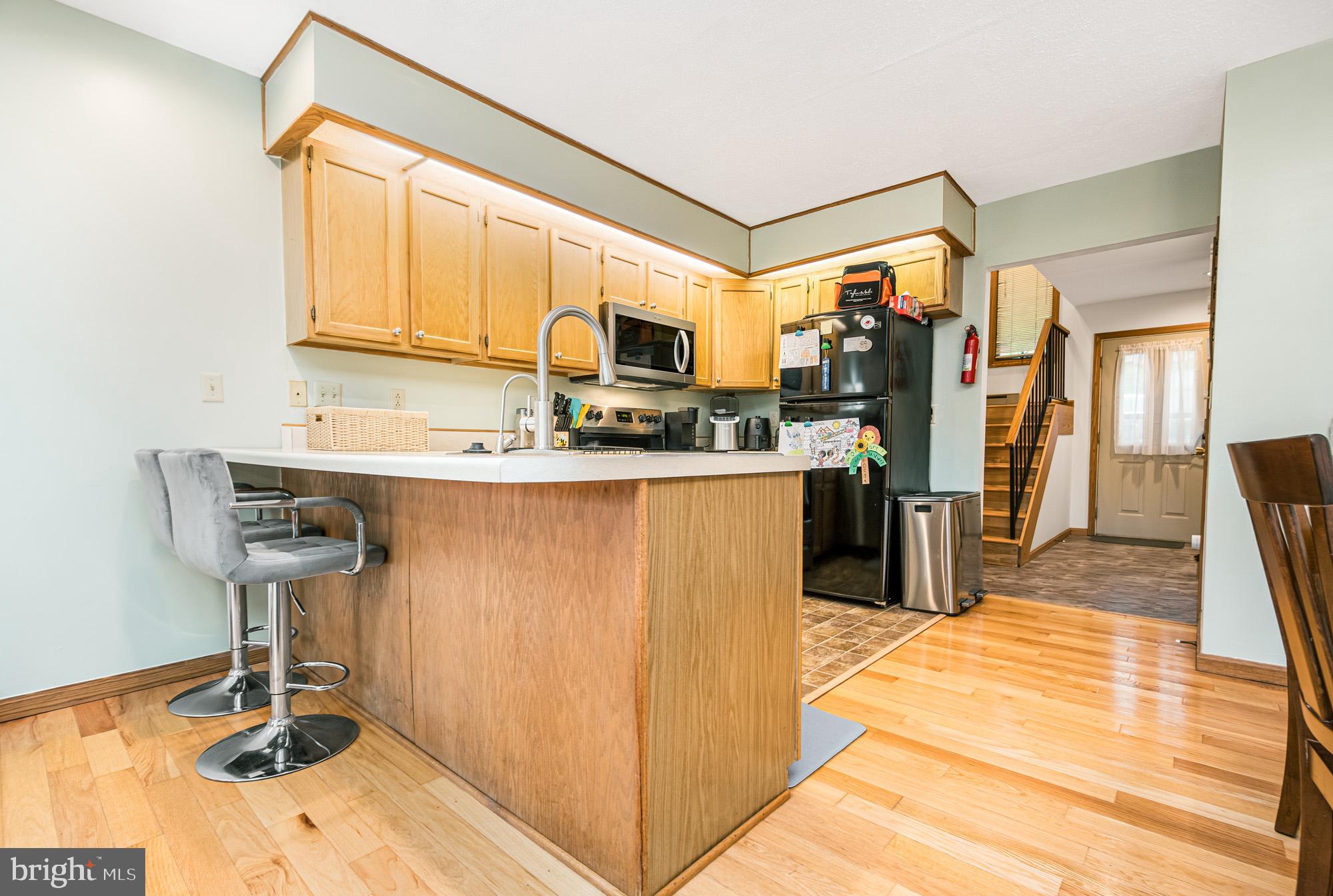 4 LAUREL BROOK DRIVE 4