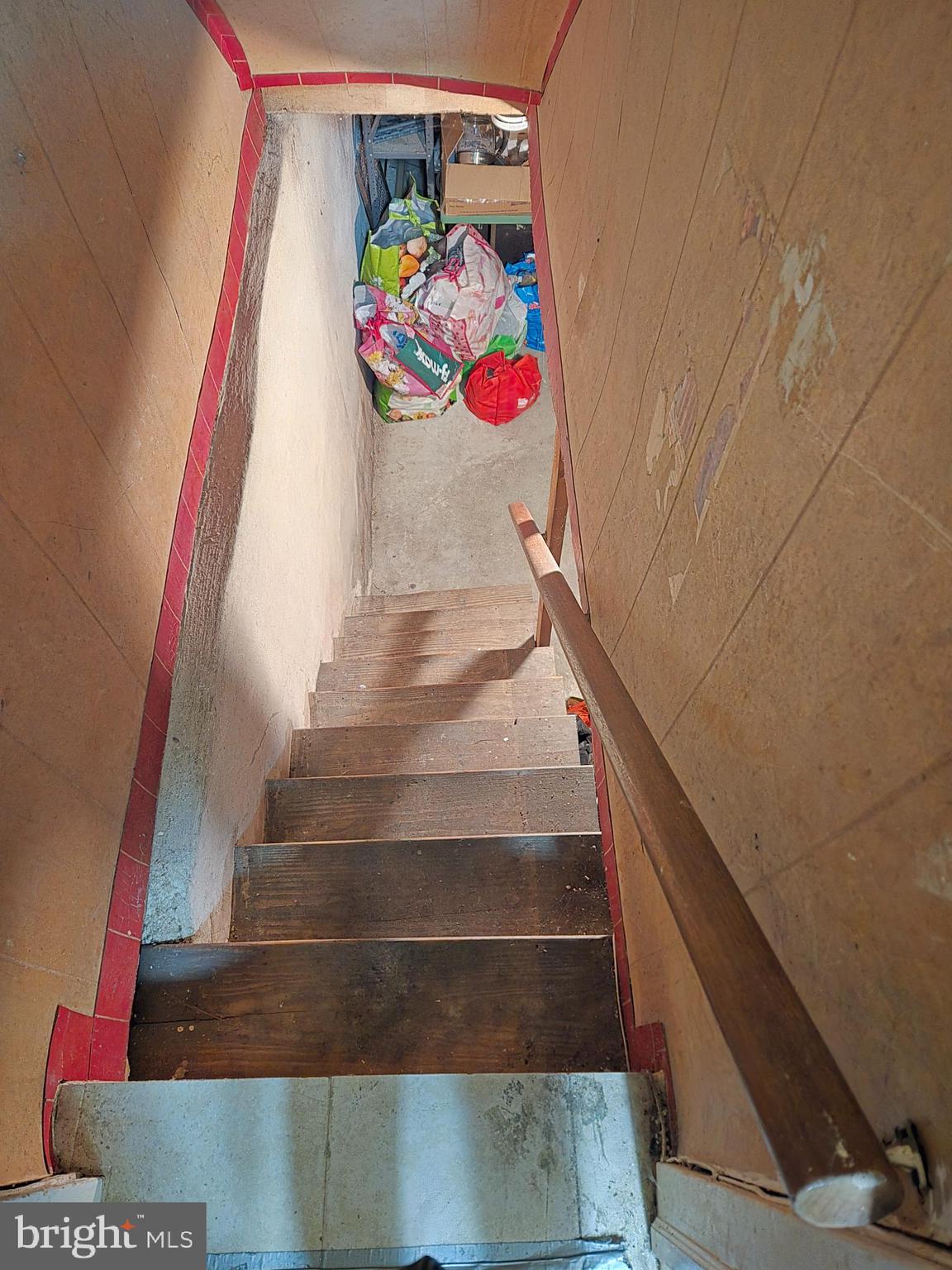 EAST KENSINGTON - Residential