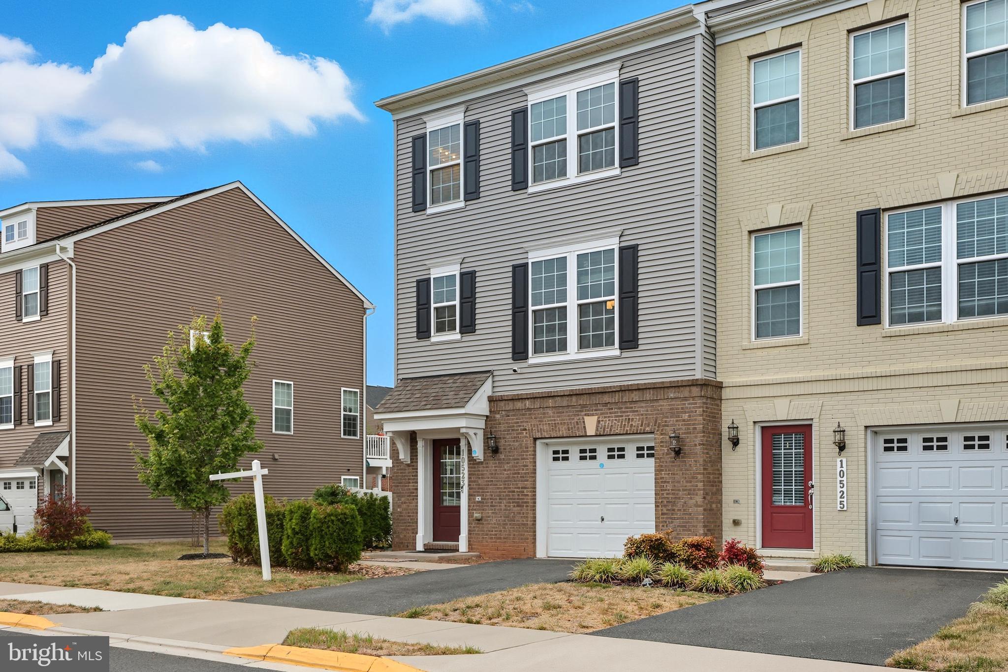 BRADLEY SQUARE - Residential Lease