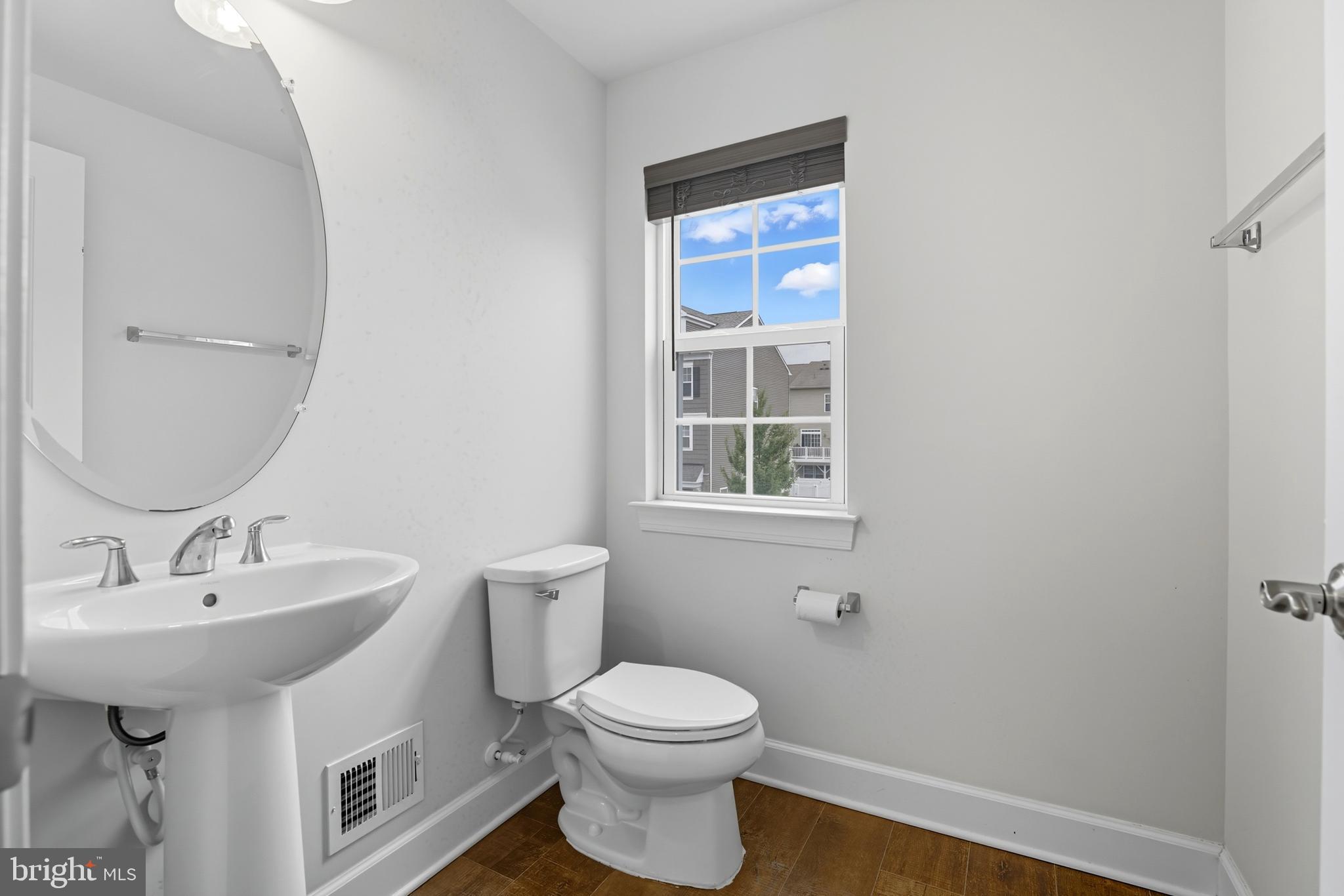 BRADLEY SQUARE - Residential Lease