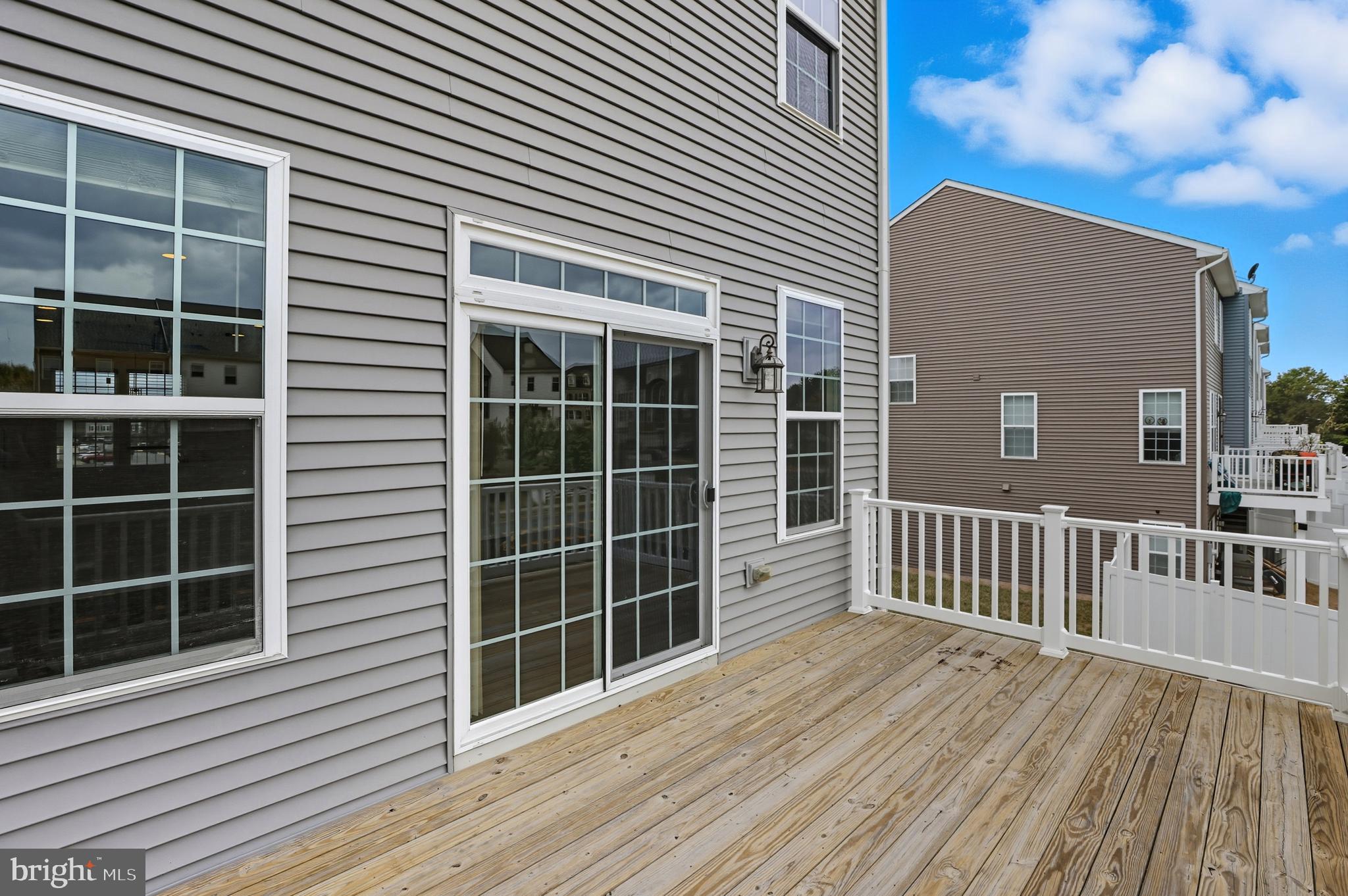 BRADLEY SQUARE - Residential Lease