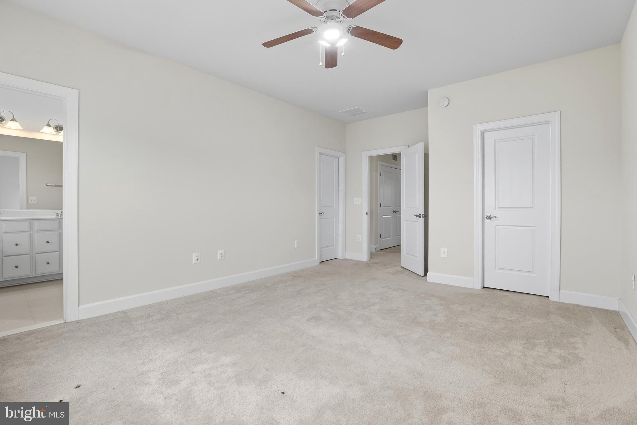 BRADLEY SQUARE - Residential Lease