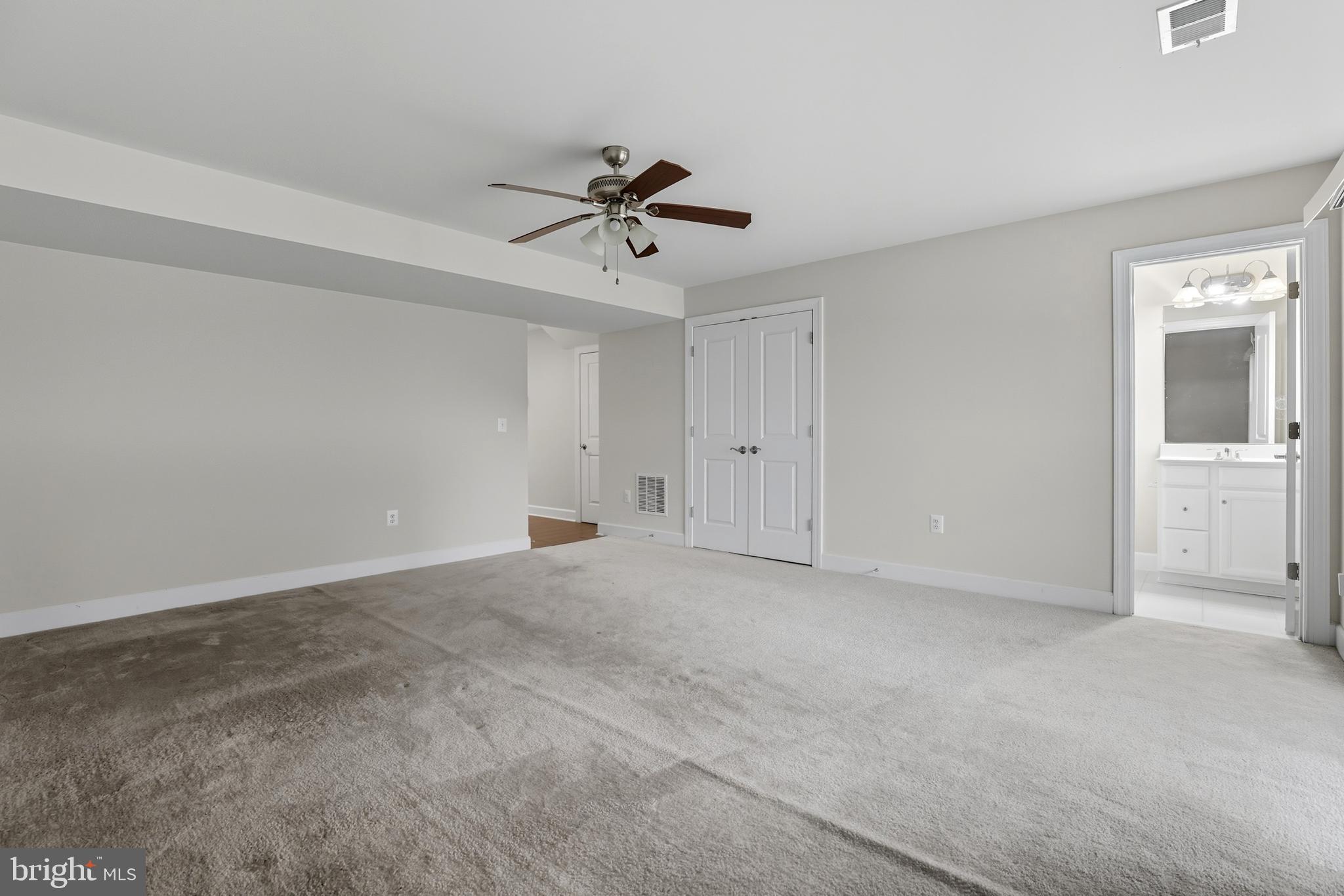 BRADLEY SQUARE - Residential Lease