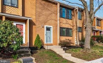 Move-In Ready 3BR/2.5BA Townhome in the Heart of Broadneck Peninsula
Welcome to this beautifully updated townhome located on the sought-after Broadneck Peninsula in Annapolis. Situated within the highly rated Broadneck School District, this move-in ready home offers modern upgrades and a prime location.
Key Features: Energy Efficiency: Equipped with upgraded Low-E windows, thick insulation, and a hybrid hot water heater to ensure comfort and energy savings year-round. Modern Systems: Recent updates include a new roof, upgraded electrical panel, and a high-efficiency HVAC system, providing peace of mind for years to come. Stylish Interiors: The main level boasts gleaming hardwood floors, while the upper level features neutral carpeting. The fully finished basement is adorned with durable vinyl plank flooring. Living/Kitchen: Enjoy cooking in the Eat-in updated kitchen with modern Stainless-Steel Appliances. Separate Dining room, Living Room with wood burning fireplace and exit to a Large deck with direct access to yard. Spacious Living: The fully finished walk-out basement includes a large laundry room with ample storage. Upper Level offers large Master Bedroom with attached Master bath and 2 additional Bedrooms, Full Hall Bath and additional storage closets. Outdoor Living: Step outside to a fenced backyard complete with a storage shed, ideal for outdoor activities and storage needs.
Community & Location:
Nestled in a vibrant community, this home offers easy access to local amenities, parks, and recreational areas. Enjoy the convenience of nearby shopping, dining, and entertainment options, all while residing in a serene neighborhood setting.