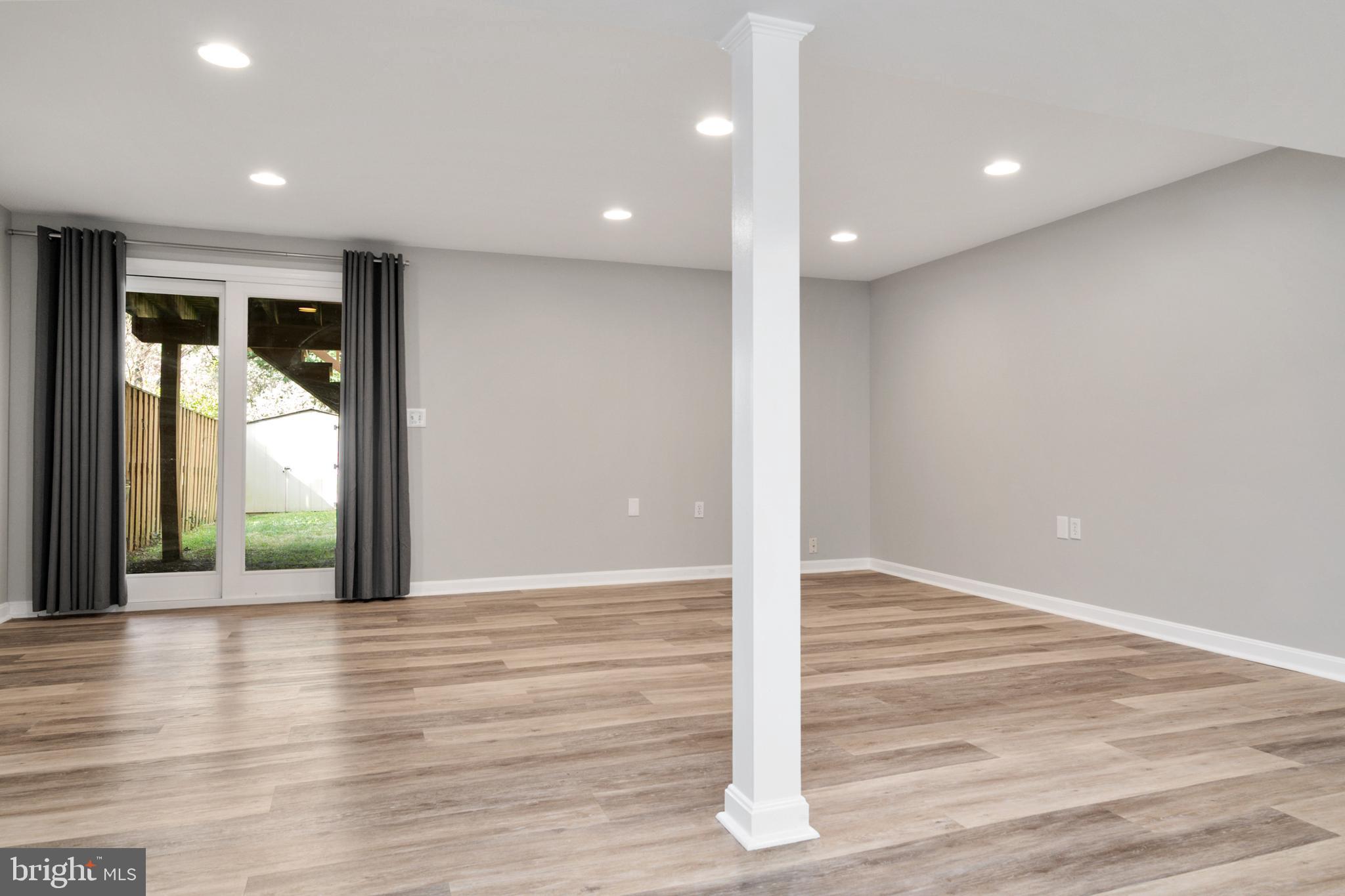 WALNUT RIDGE - Residential