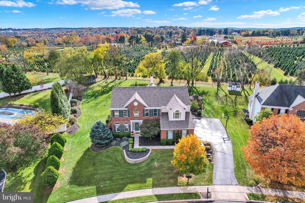 Photo of 211 Paperbirch Drive, COLLEGEVILLE, PA 19426 (MLS # PAMC2158518)