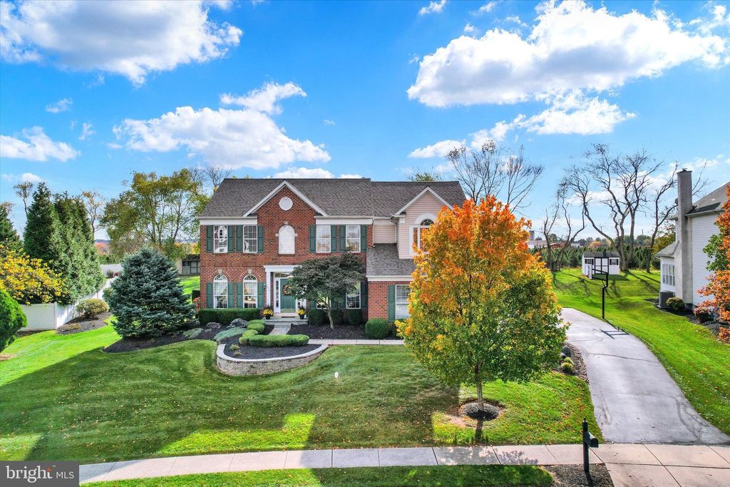 Photo of 211 Paperbirch Drive, COLLEGEVILLE, PA 19426 (MLS # PAMC2158518)