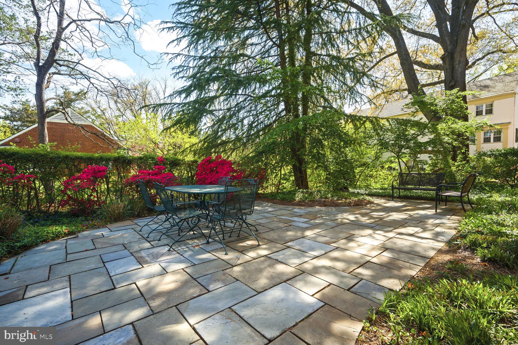 PARKFAIRFAX - Residential