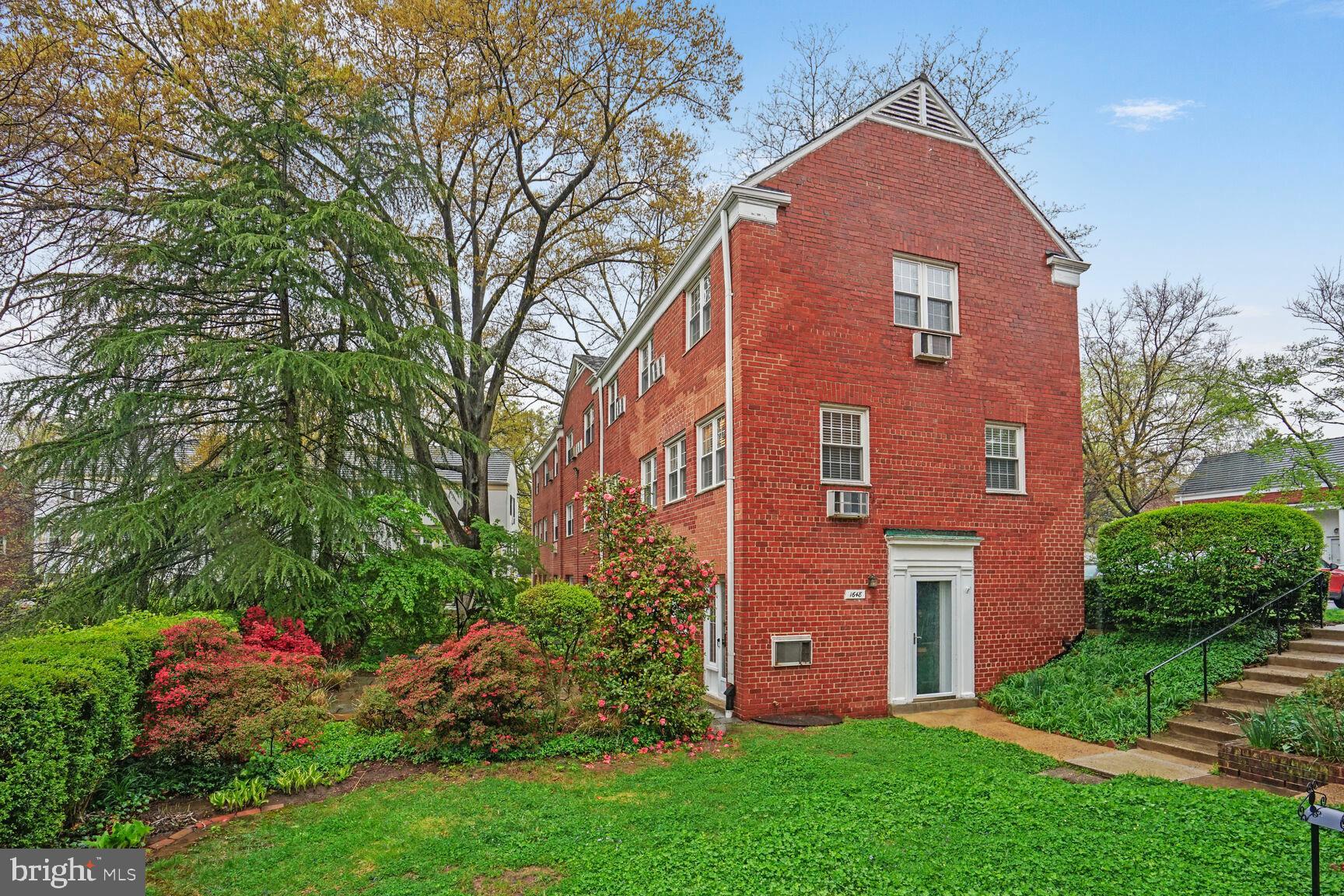 PARKFAIRFAX - Residential