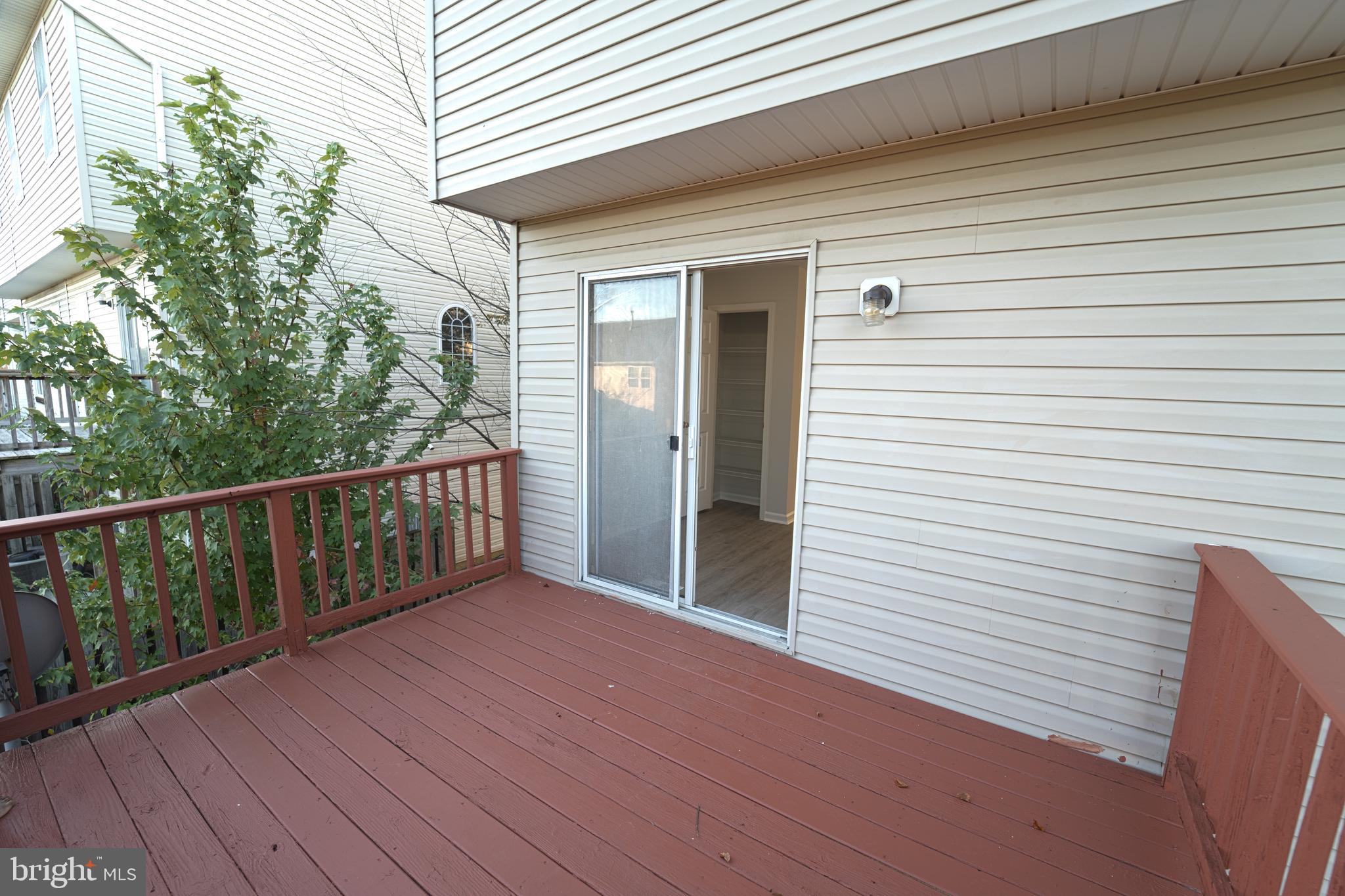 THOMPSON ESTATES - Residential