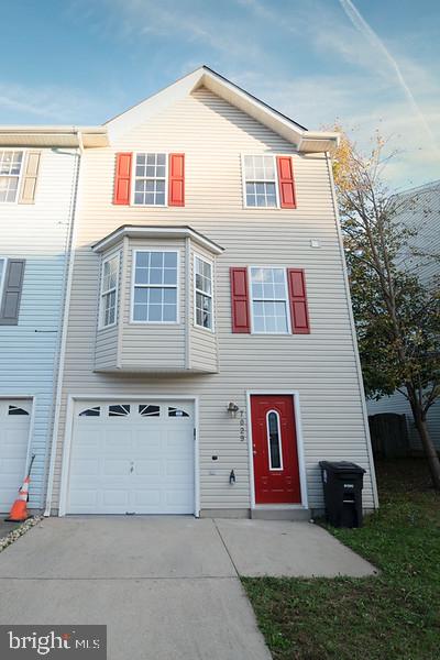 THOMPSON ESTATES - Residential