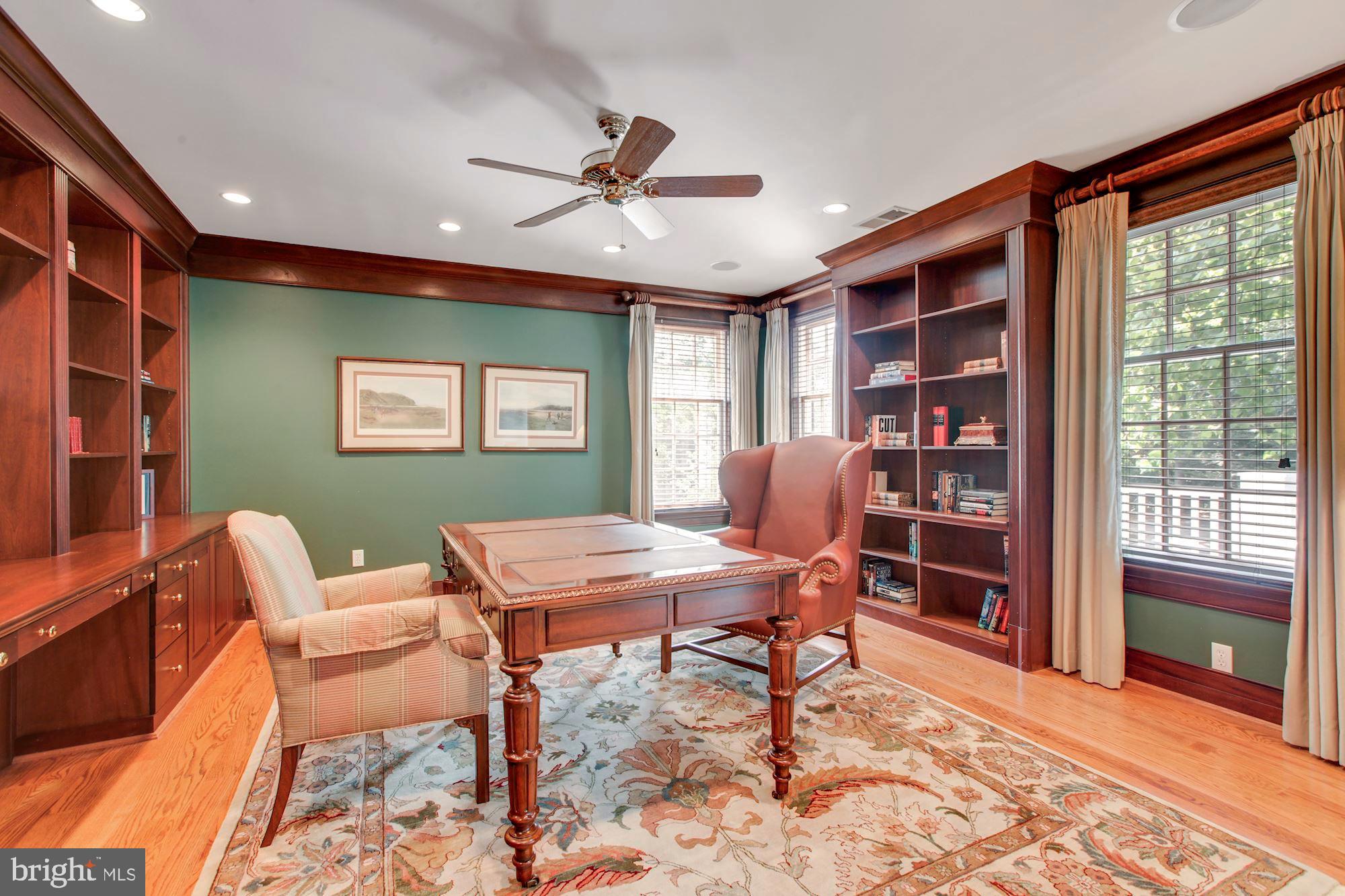 MERRY GO ROUND FARM - Residential