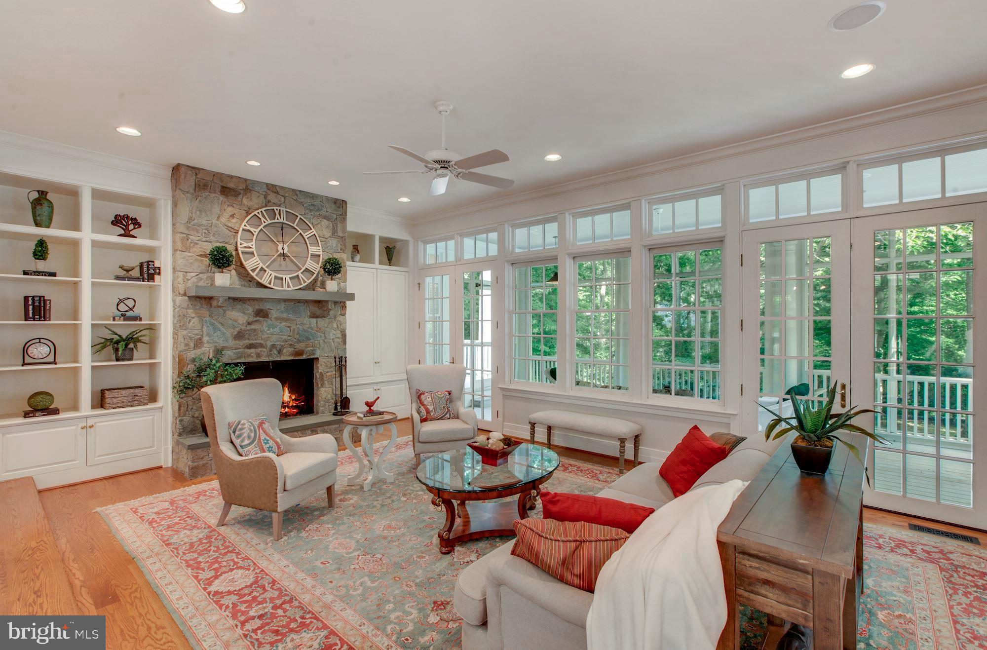 MERRY GO ROUND FARM - Residential