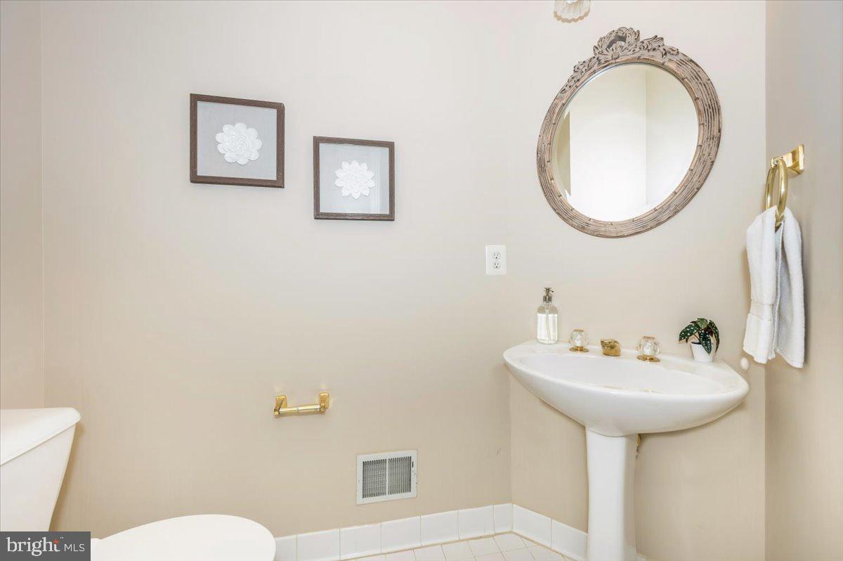 CLOPPERS MILL WEST - Residential