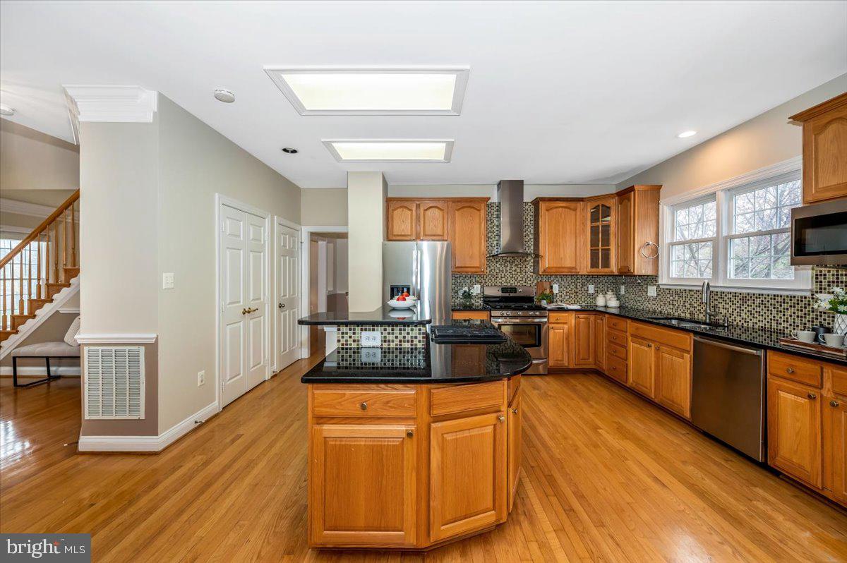 CLOPPERS MILL WEST - Residential