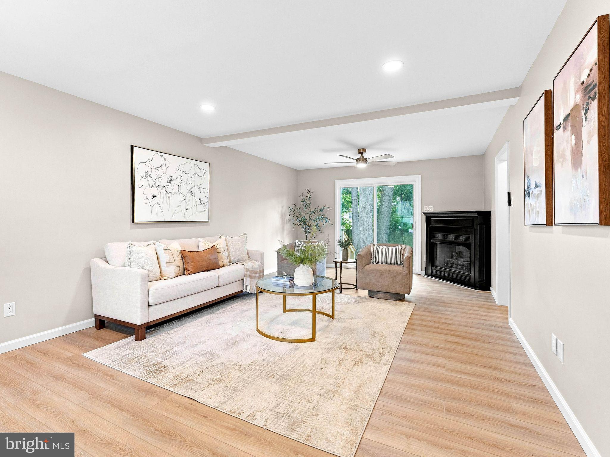 106 LAKESIDE DRIVE