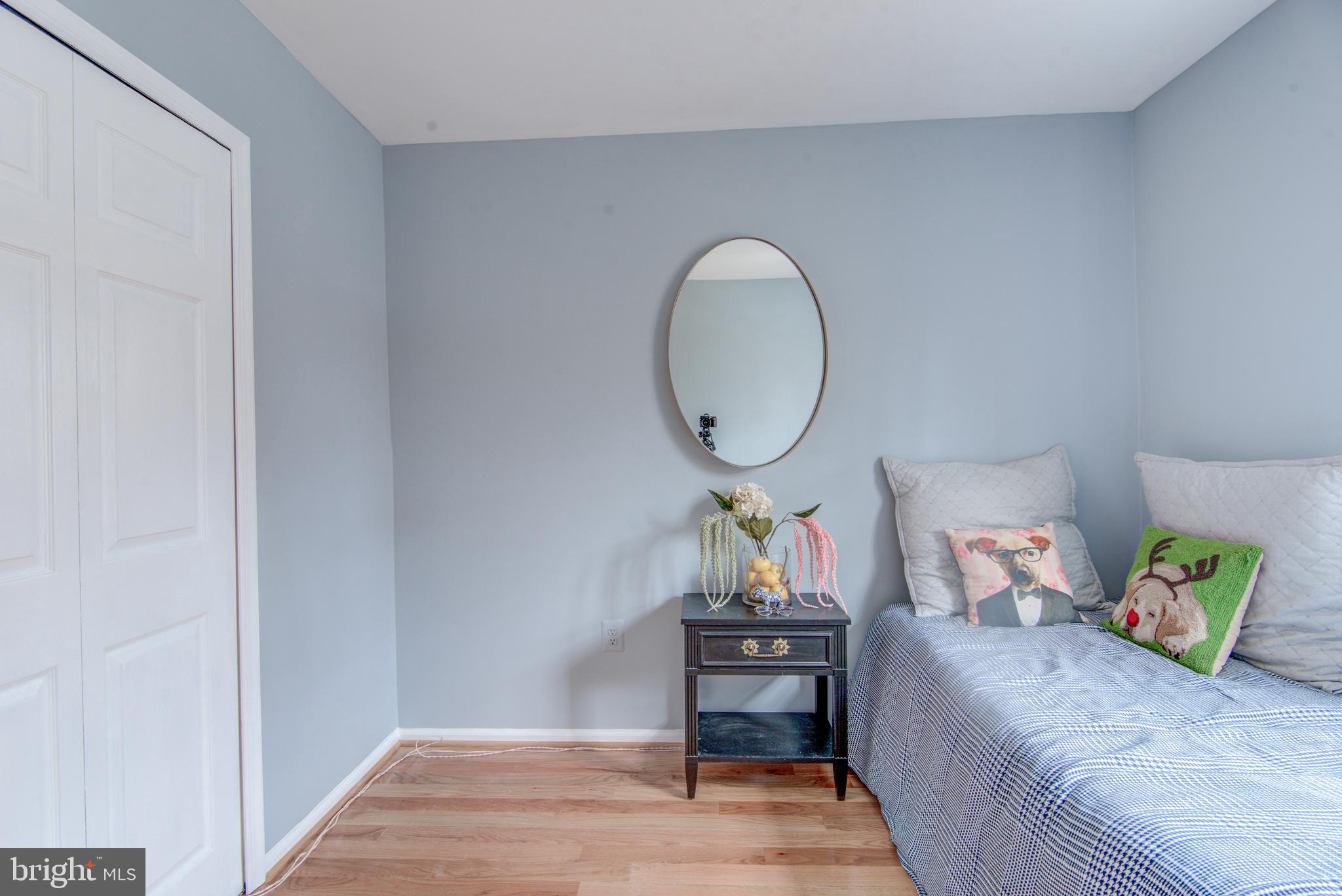 MCLEAN PARK MANOR - Residential