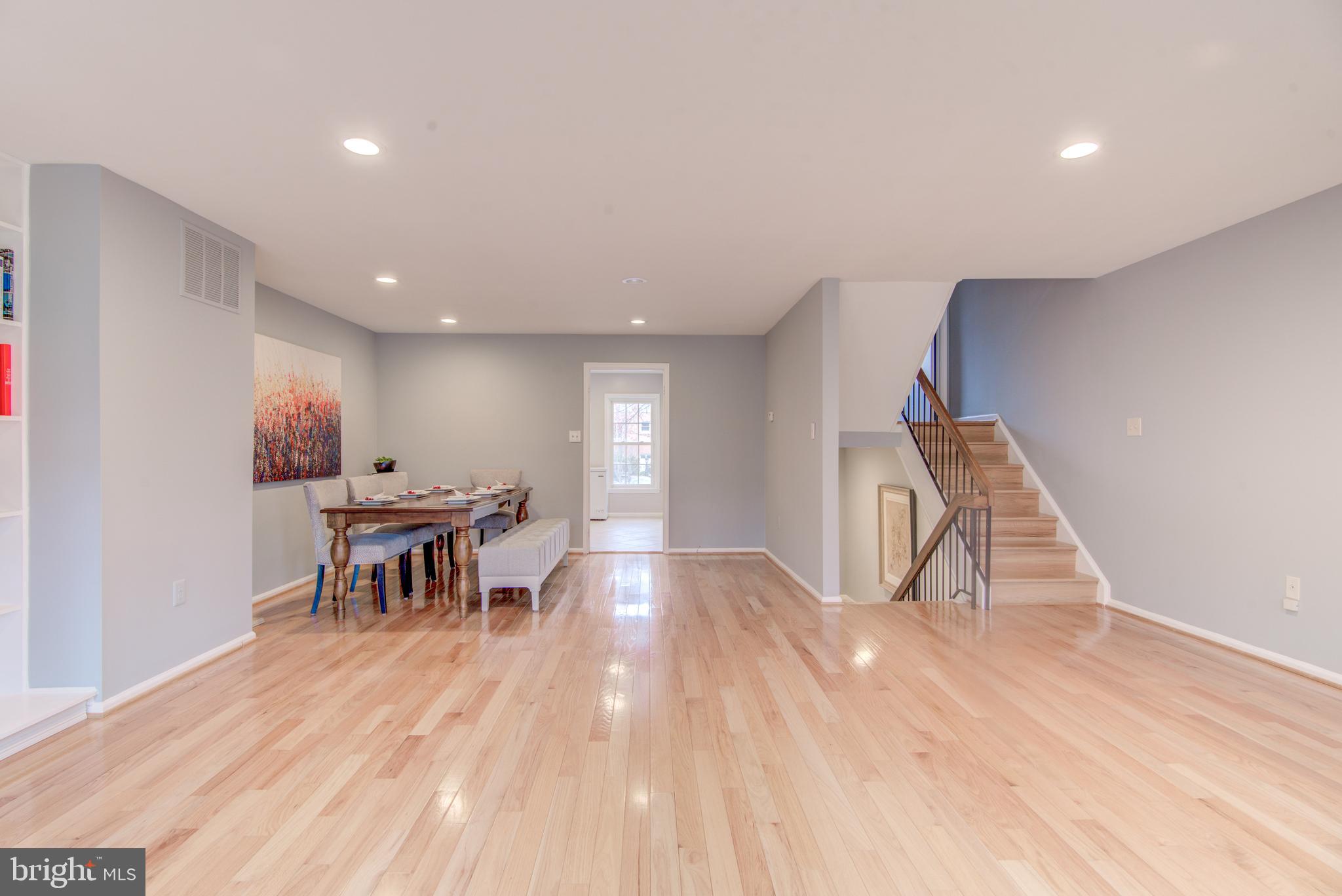 MCLEAN PARK MANOR - Residential